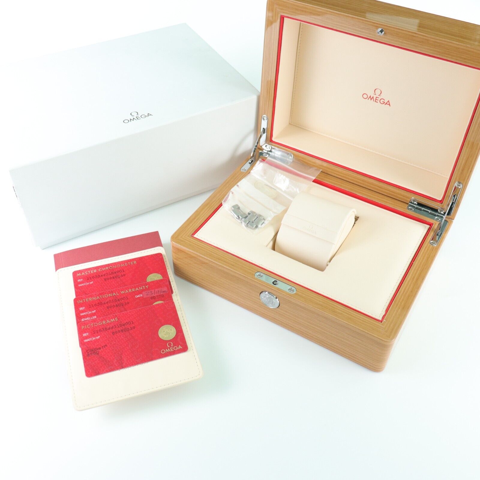 Omega Planet Ocean 215.30.44.21.04.001 Thumbnail 7