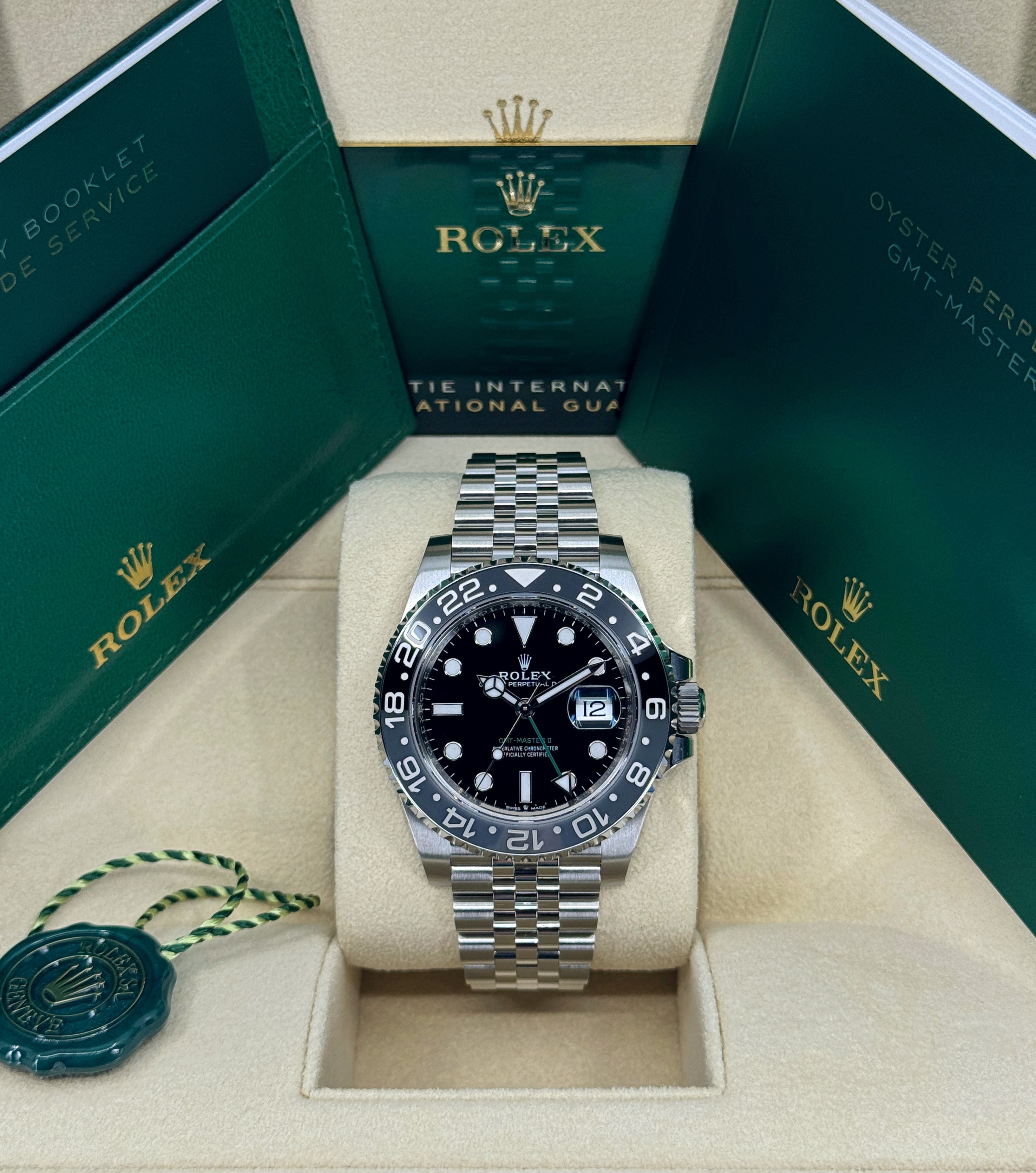 Rolex GMT Master II 126710 GRNR Thumbnail 7
