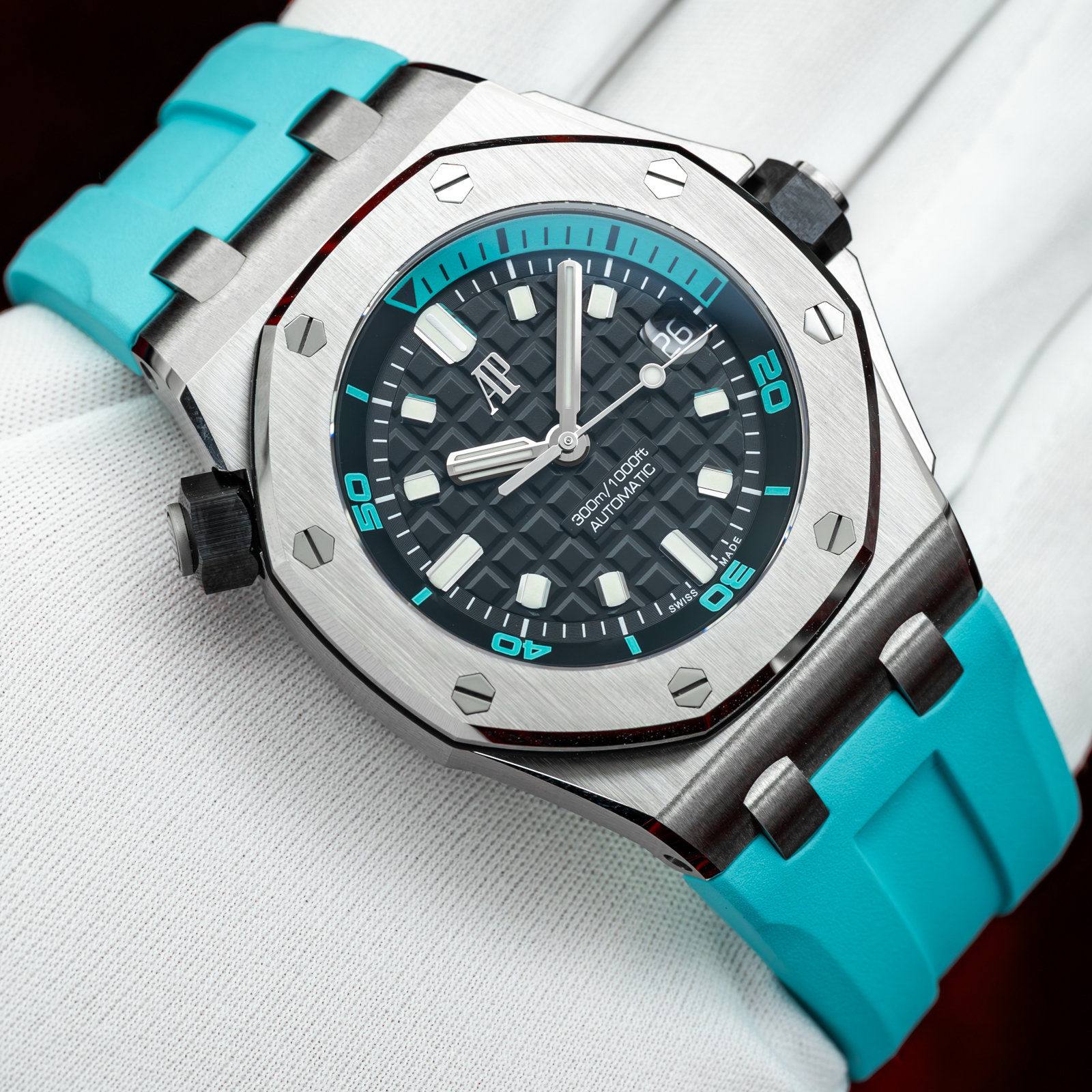 Audemars Piguet Royal Oak Offshore 15720ST.OO.A355CA.01 Thumbnail 5