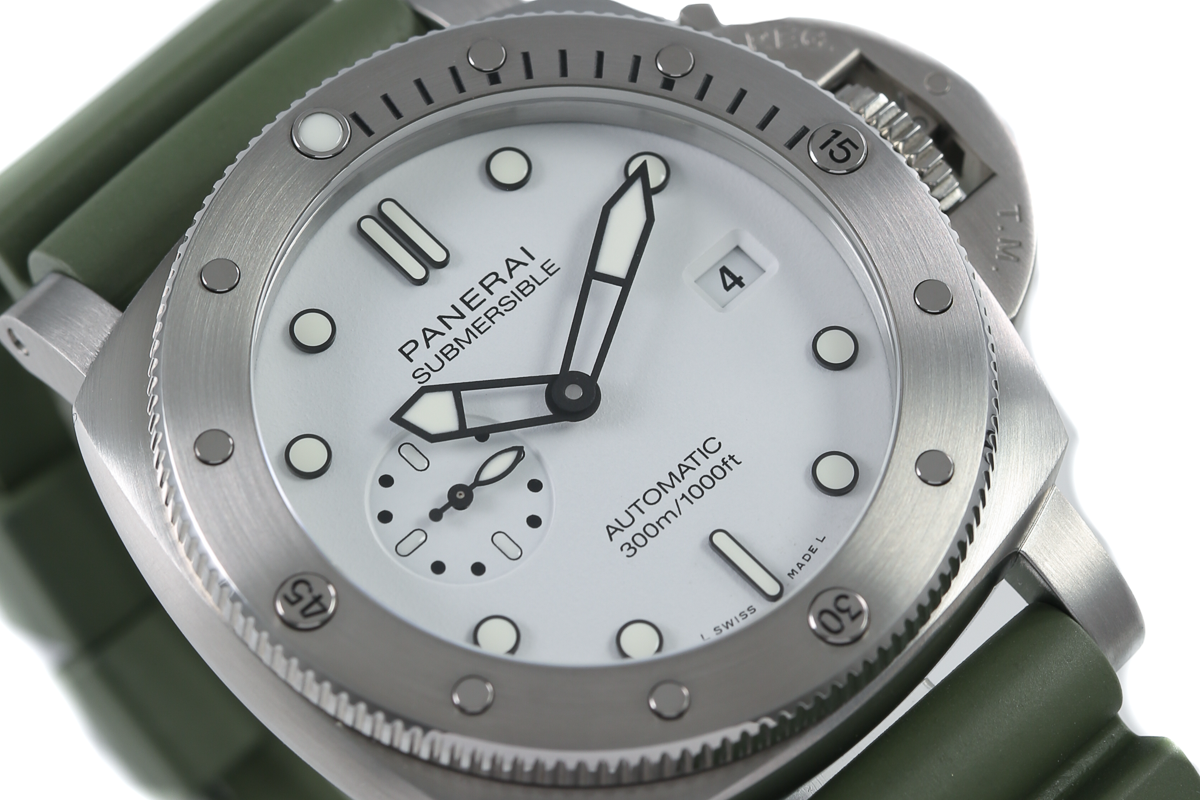 Panerai Submersible QuarantaQuattro PAM01226 Thumbnail 3