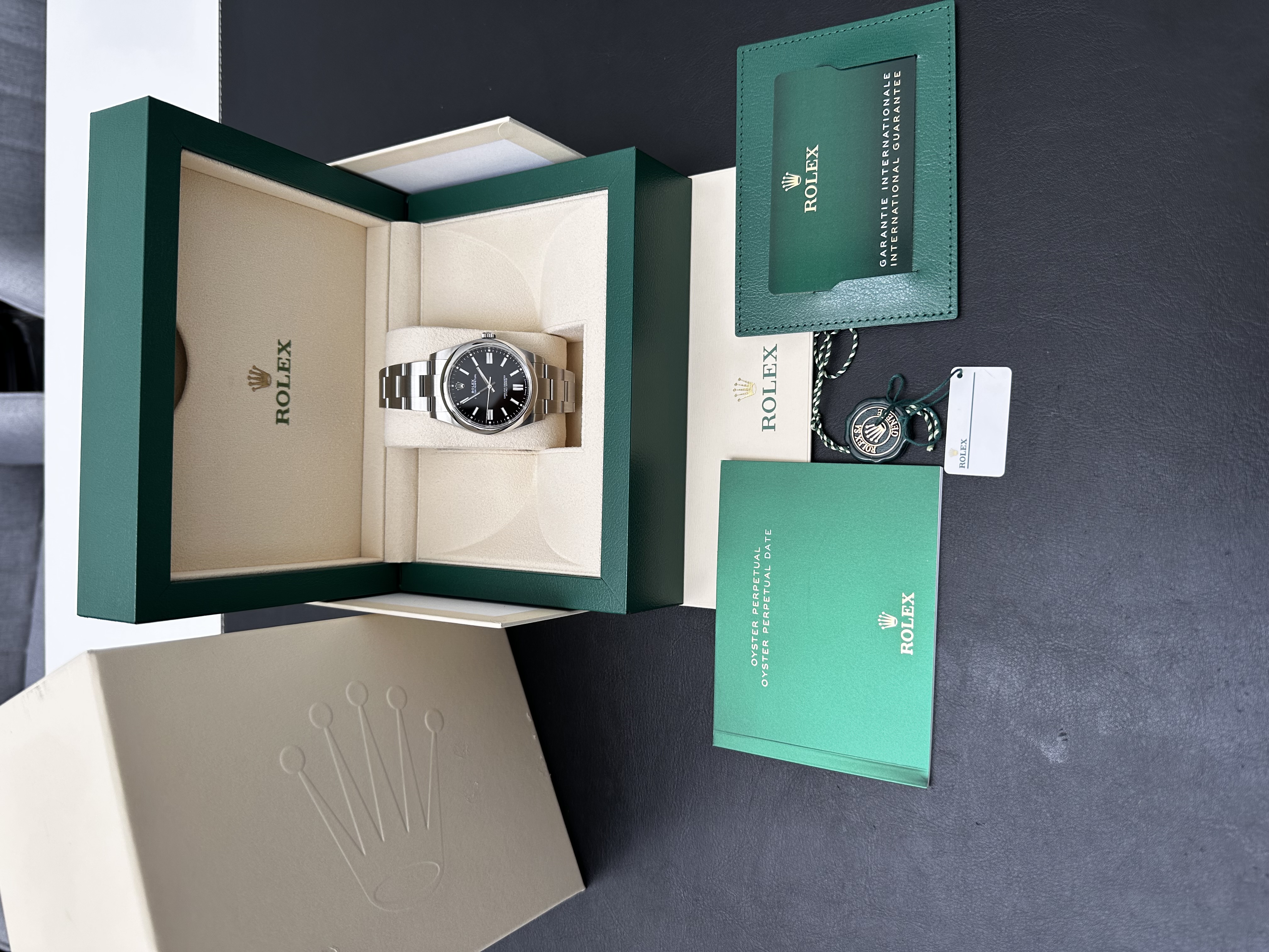 Rolex Oyster Perpetual 124300 Thumbnail 6