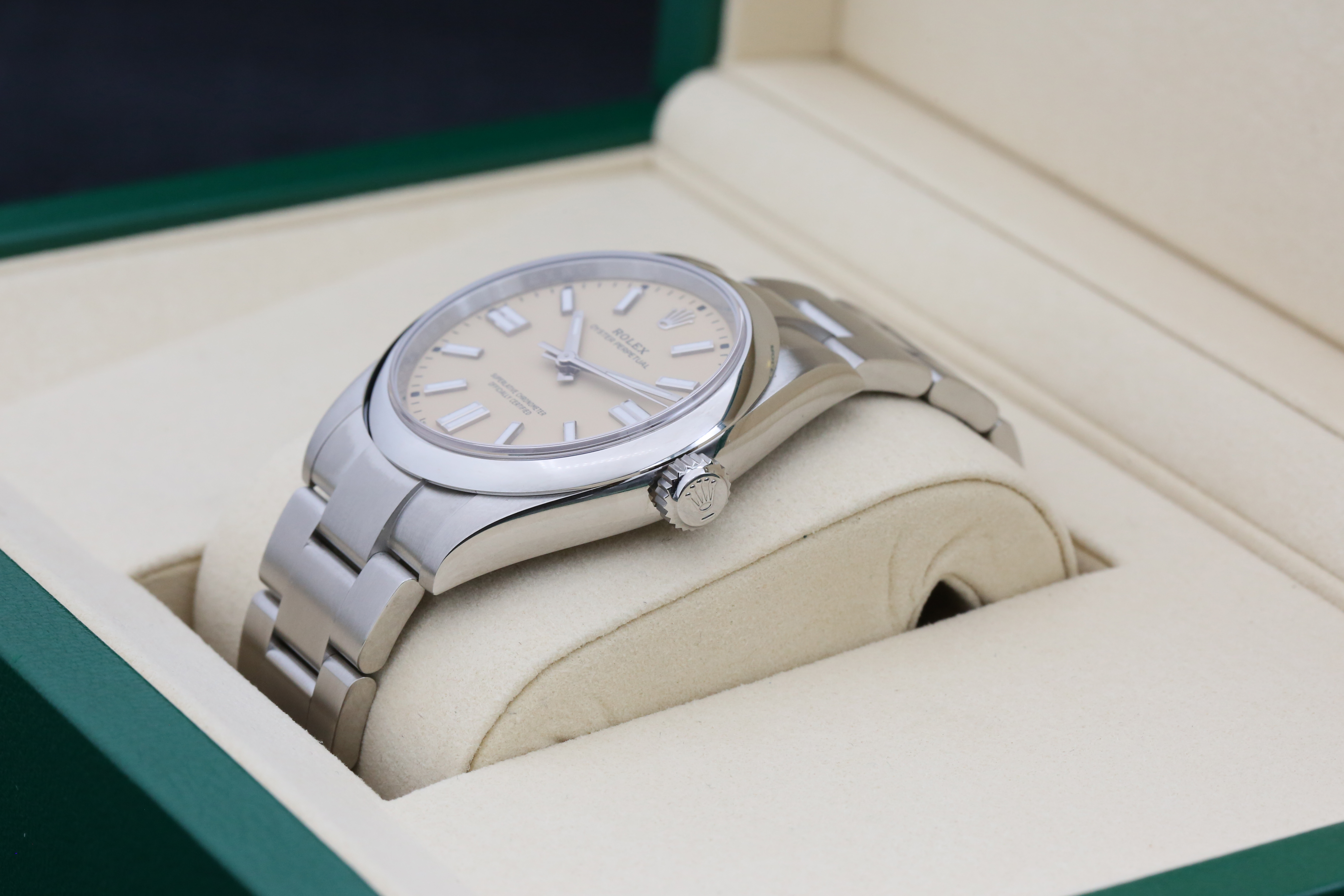 Rolex Oyster Perpetual 41 134300 Thumbnail 6