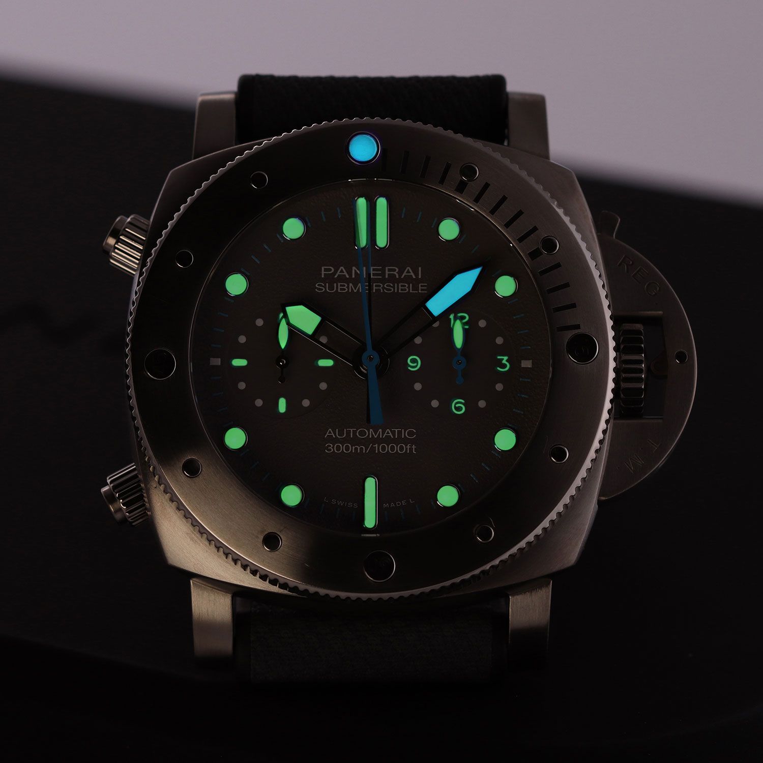 Panerai Submersible PAM01207 Thumbnail 6
