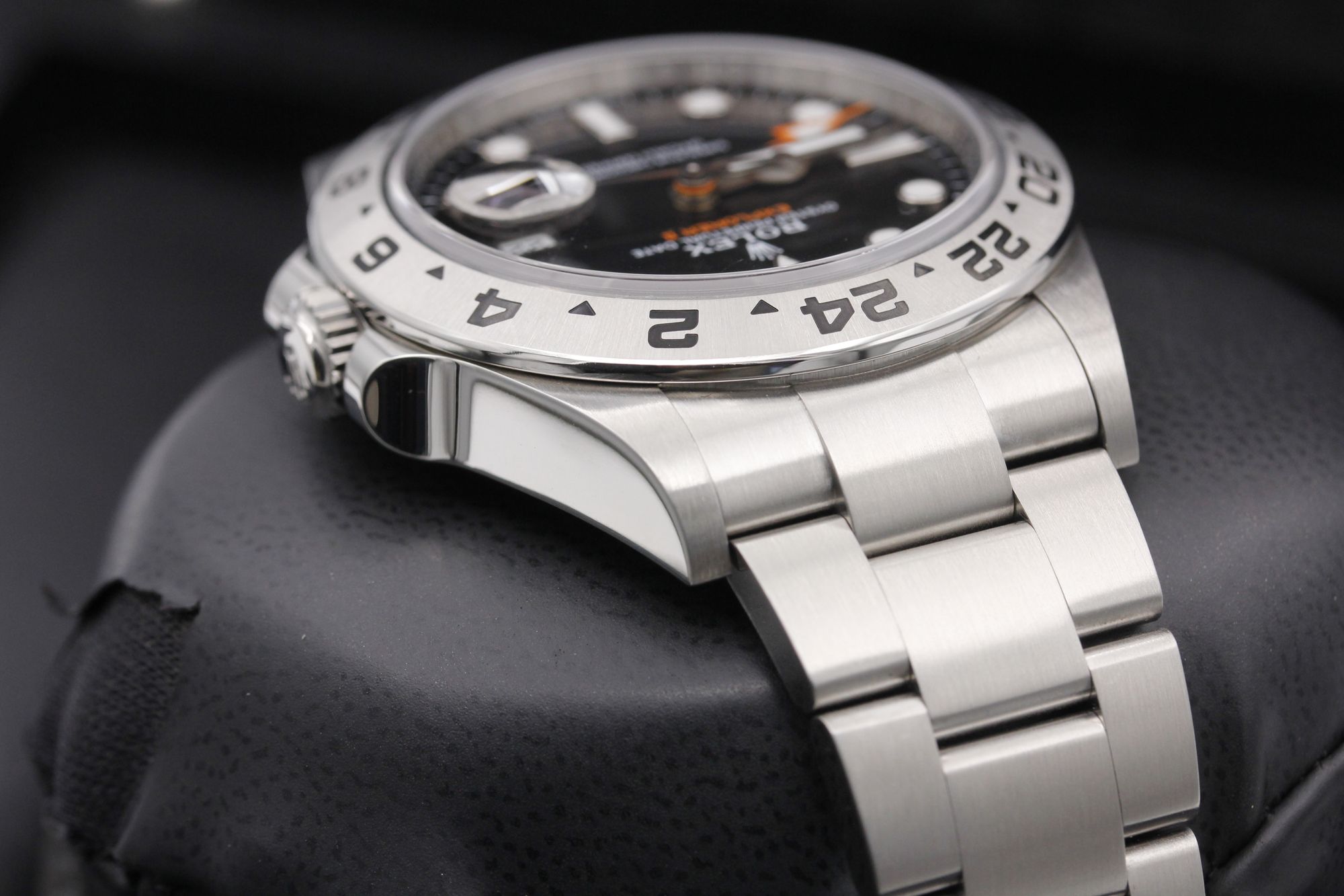 Rolex Explorer II 226570 Thumbnail 4