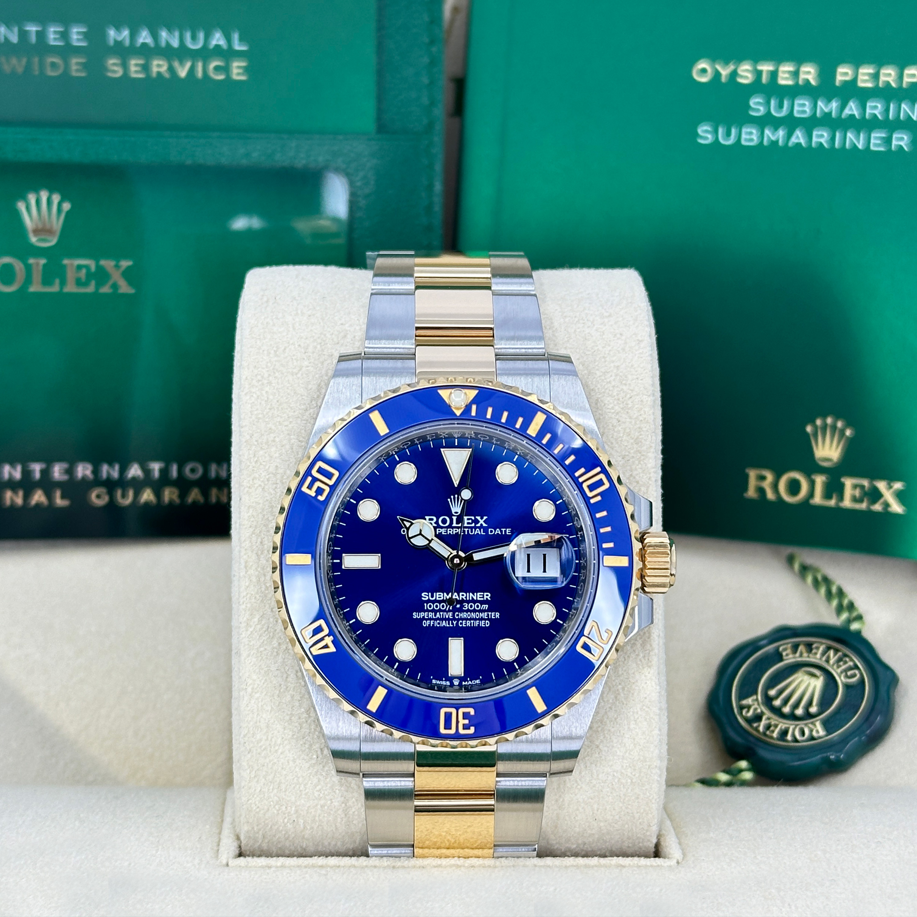 Rolex Submariner 126613 LB Thumbnail 2