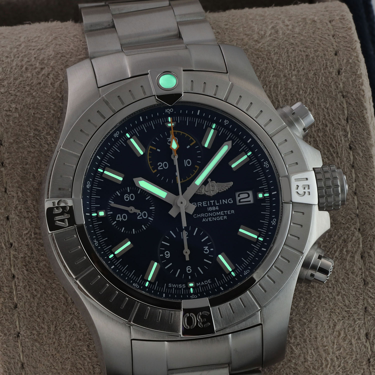Breitling Avenger Chronograph 45 A13317 Thumbnail 6
