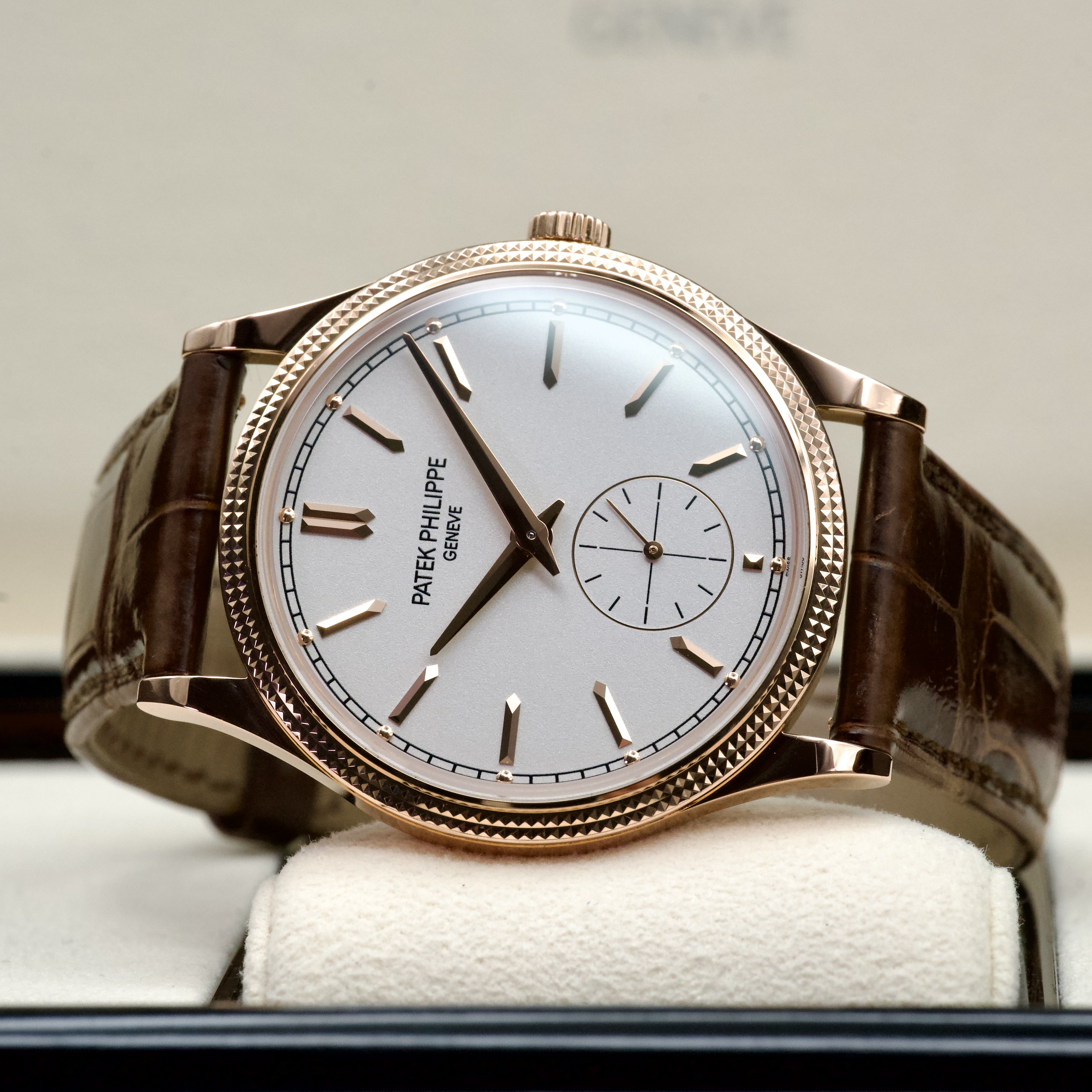 Patek Philippe Calatrava 6119R-001 Thumbnail 2
