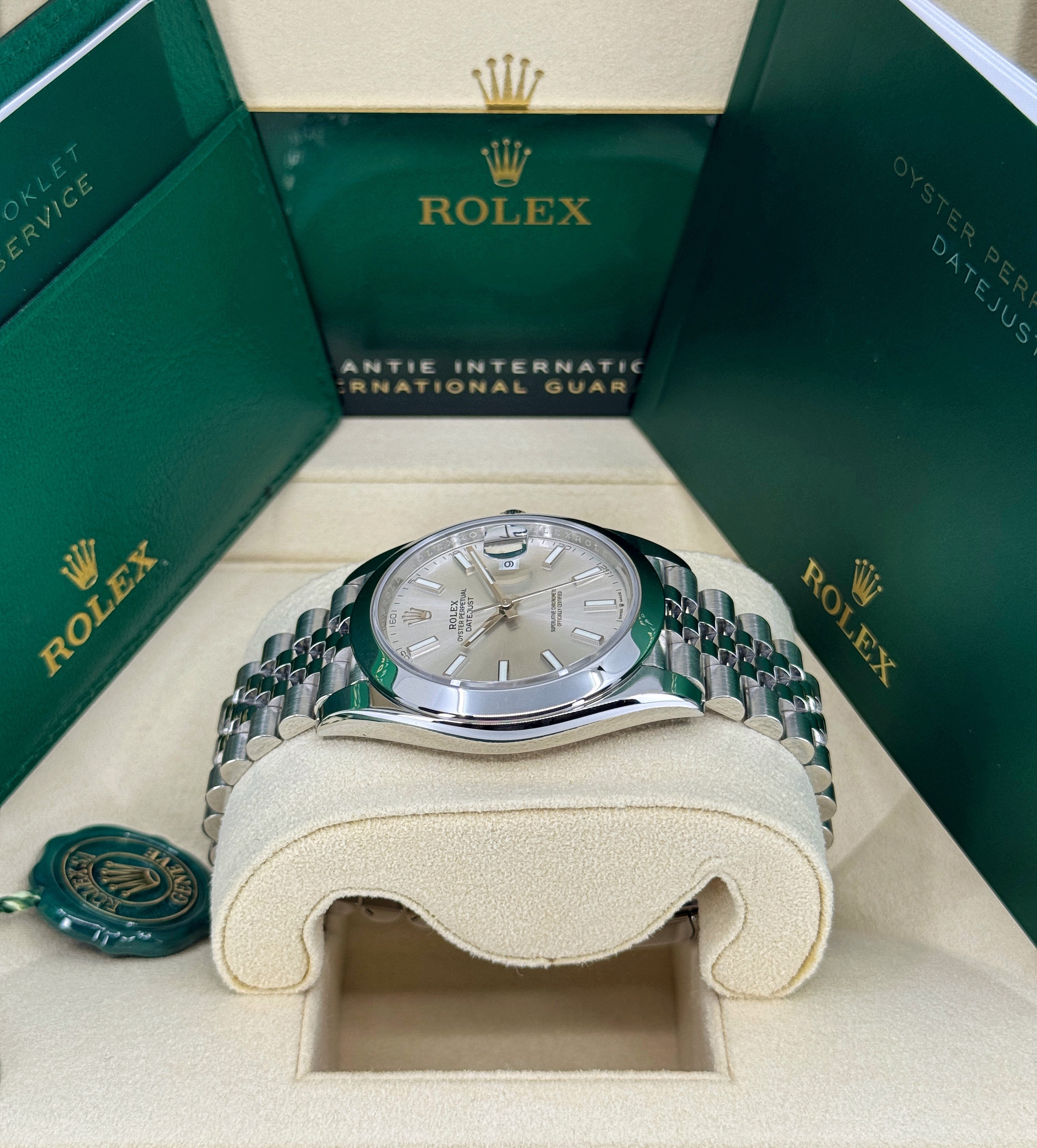 Rolex Datejust 41 126300 Thumbnail 2
