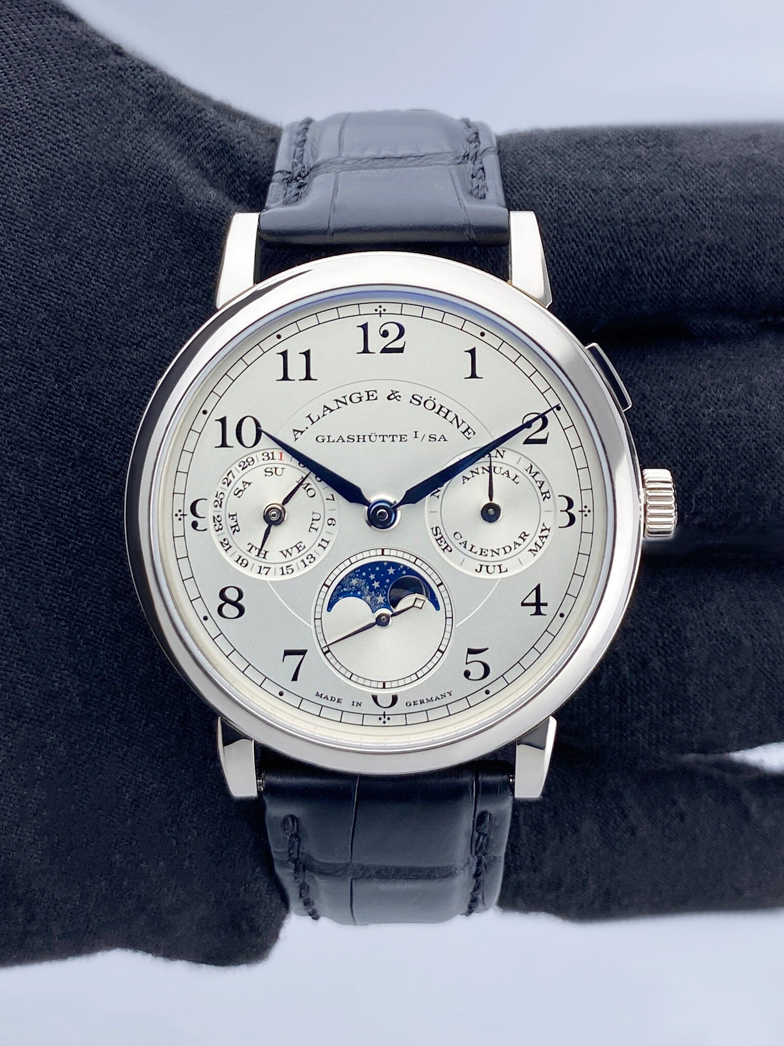 A. Lange and Sohne 1815 238.026 Thumbnail 3