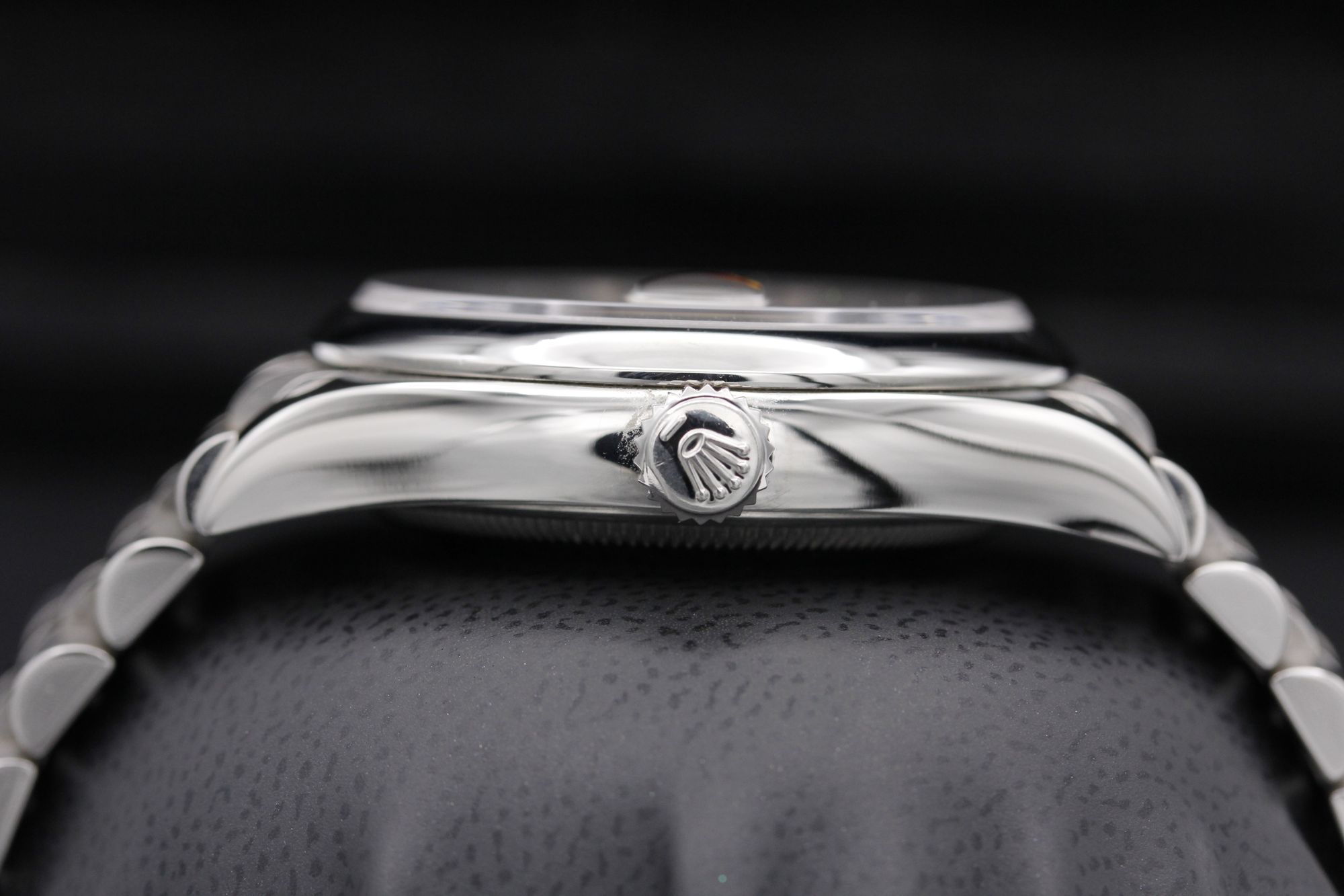 Rolex Datejust 126200 Thumbnail 3