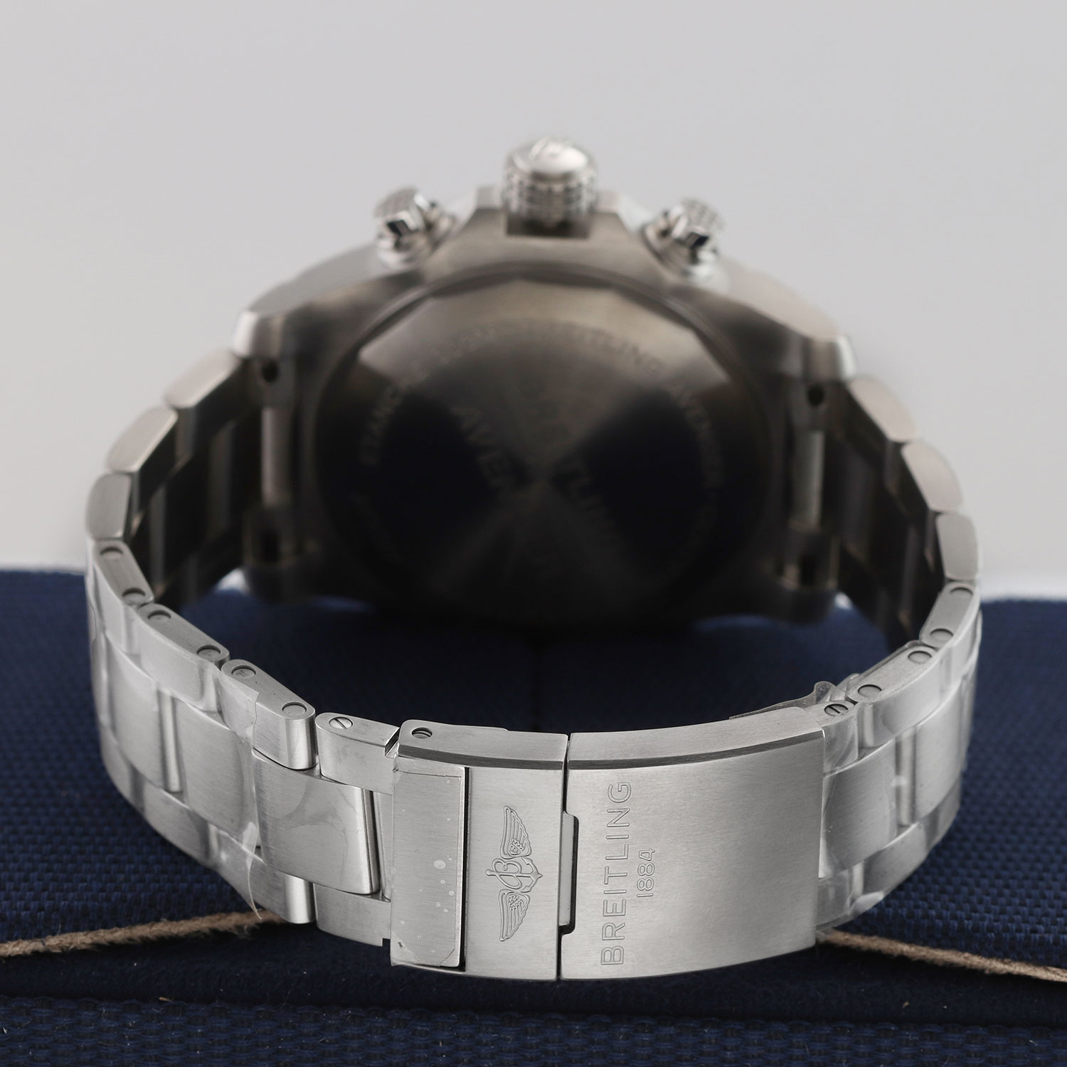 Breitling Avenger Chronograph 45 A13317 Thumbnail 4