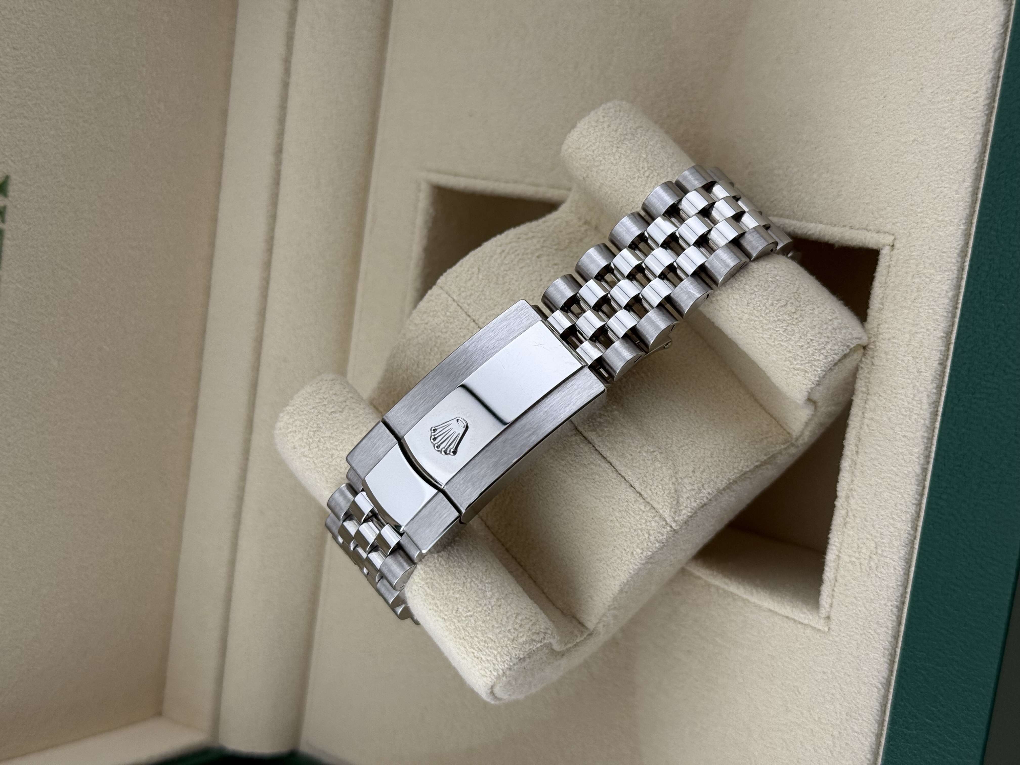 Rolex Datejust 41 126300 Thumbnail 5