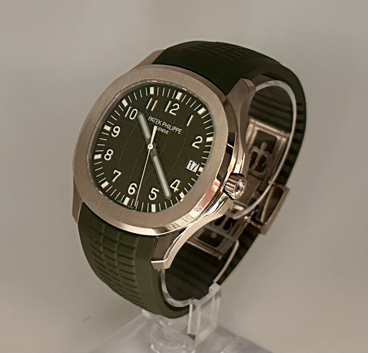 Patek Philippe Aquanaut 5168G-010 Thumbnail 2