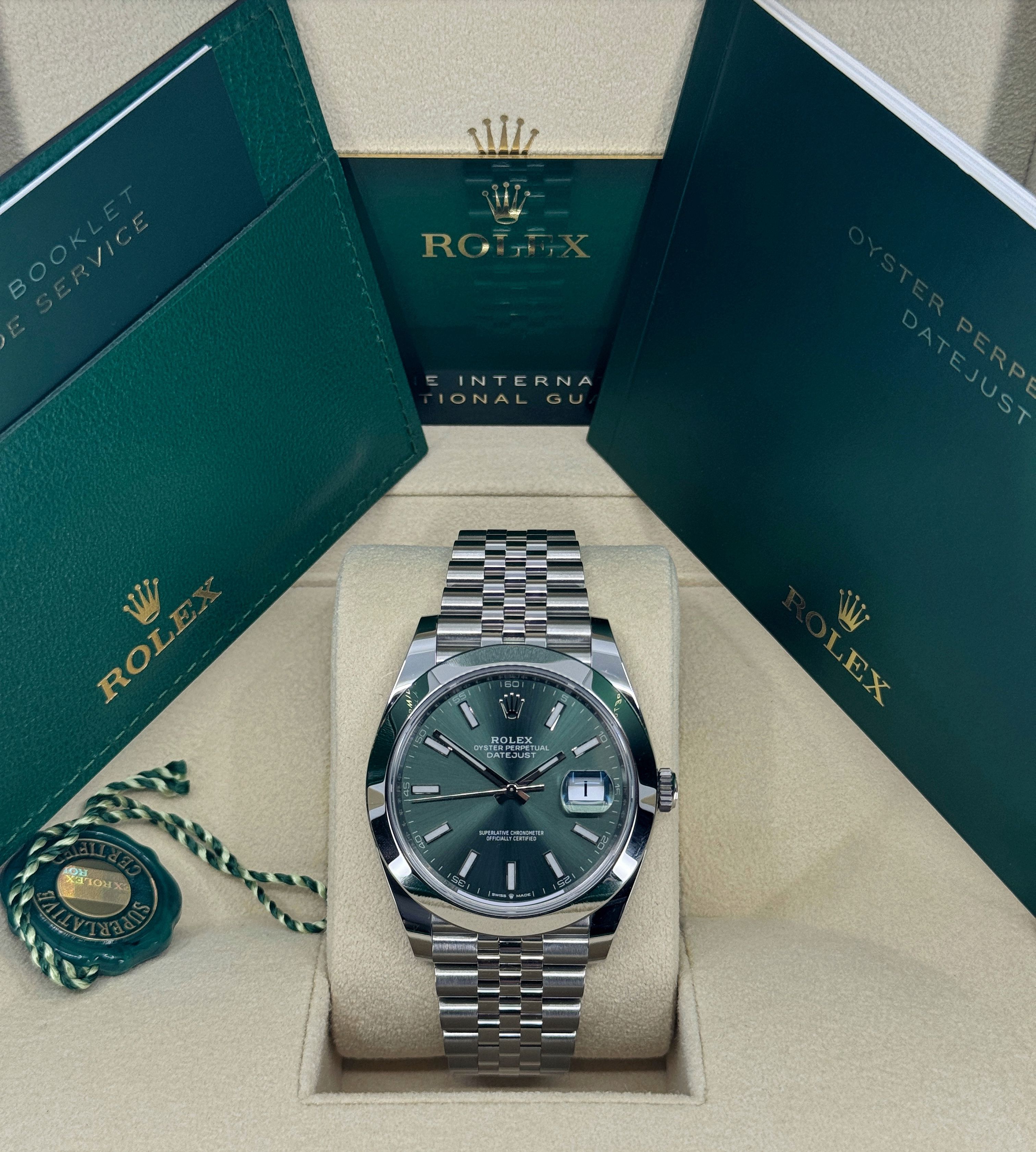 Rolex Datejust 41 126300 Thumbnail 7