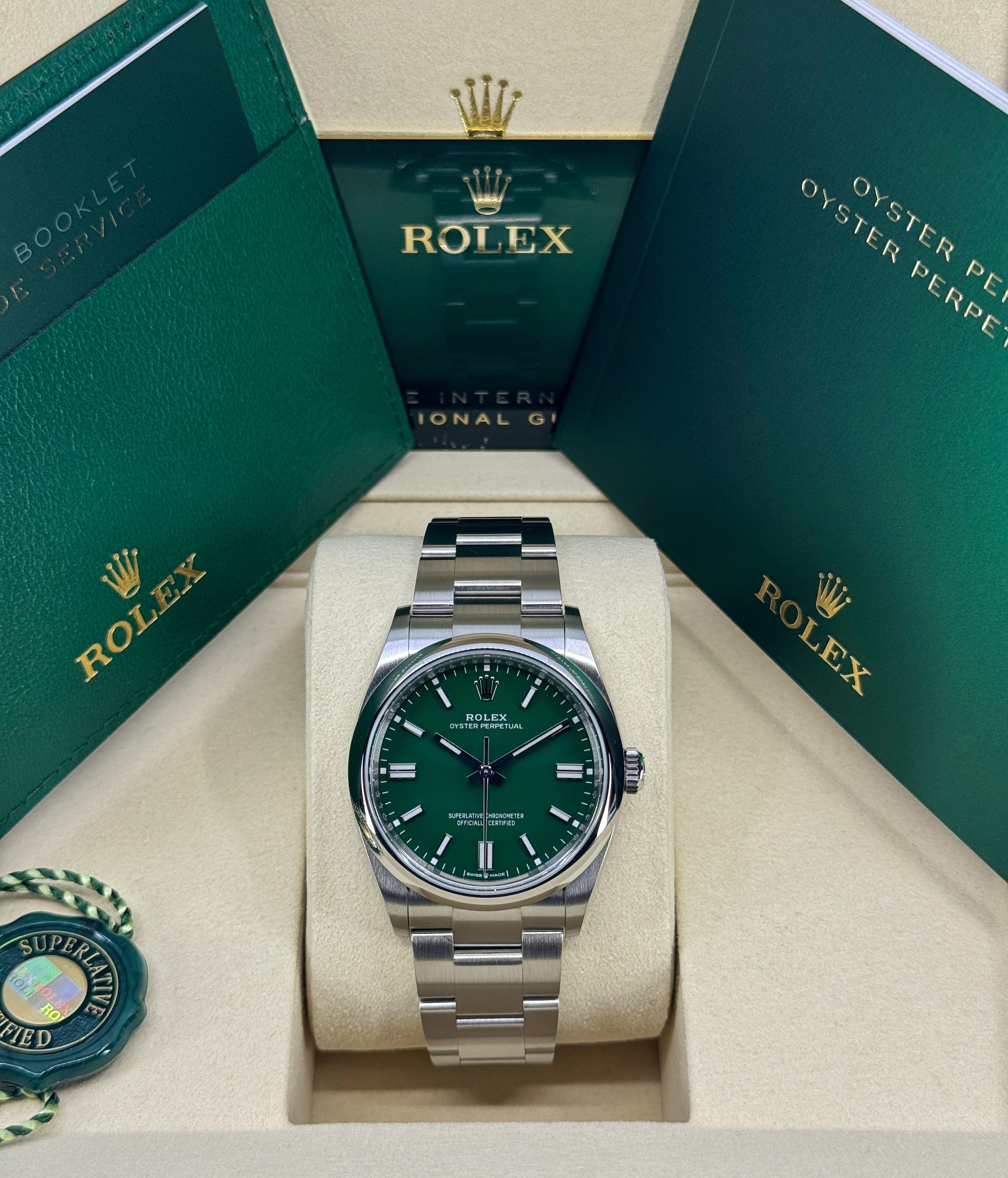 Rolex Oyster Perpetual 126000 Thumbnail 7