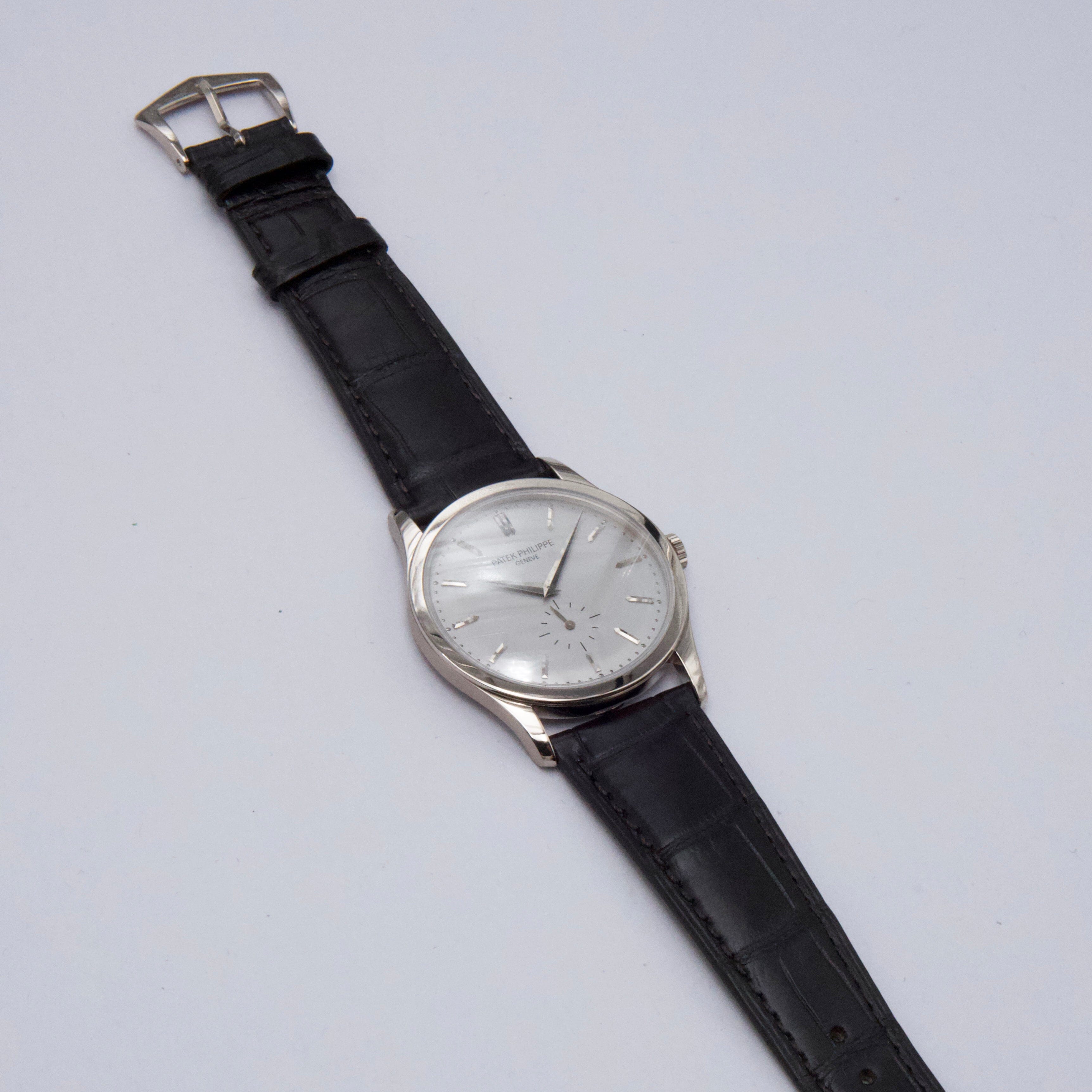 Patek Philippe Calatrava 5196G-001 Thumbnail 3