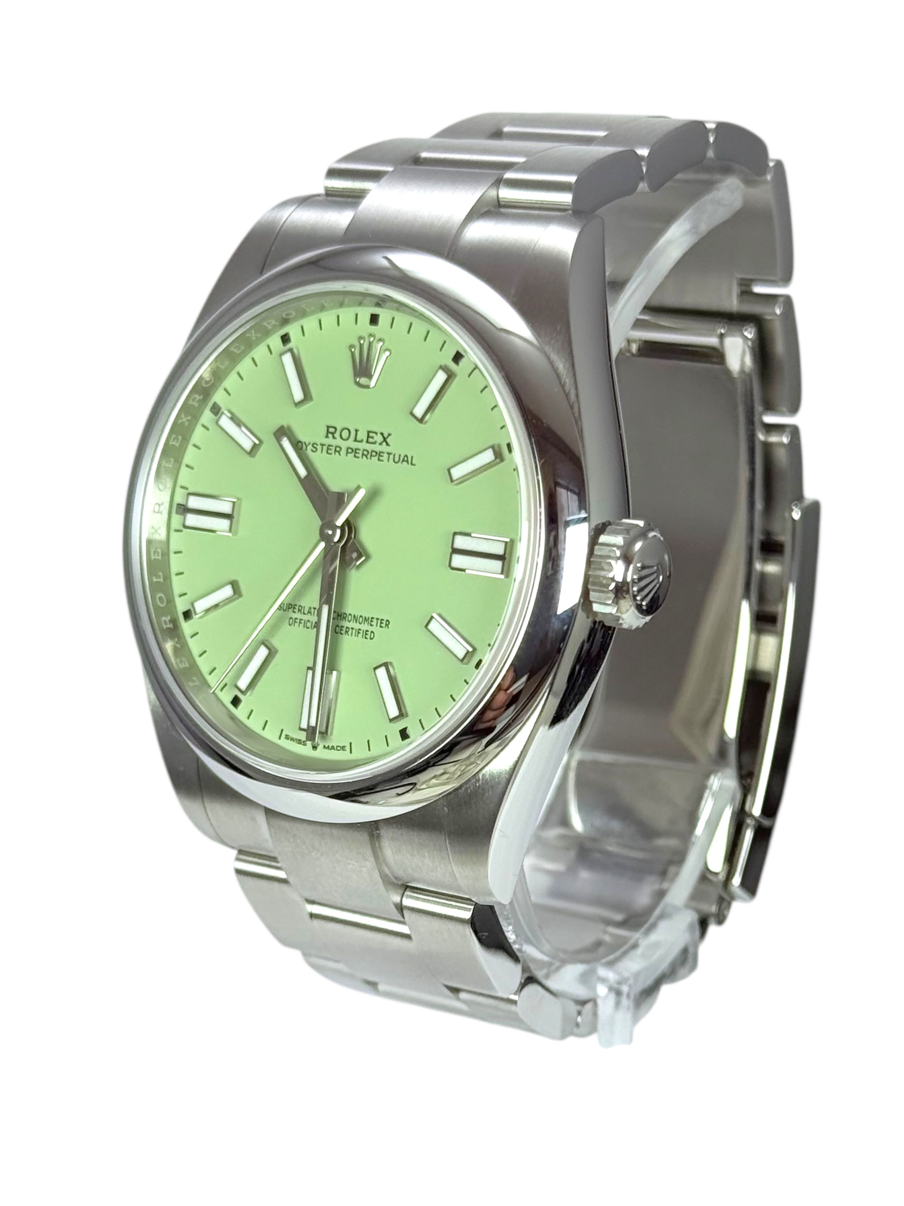 Rolex Oyster Perpetual 41 134300 Thumbnail 2