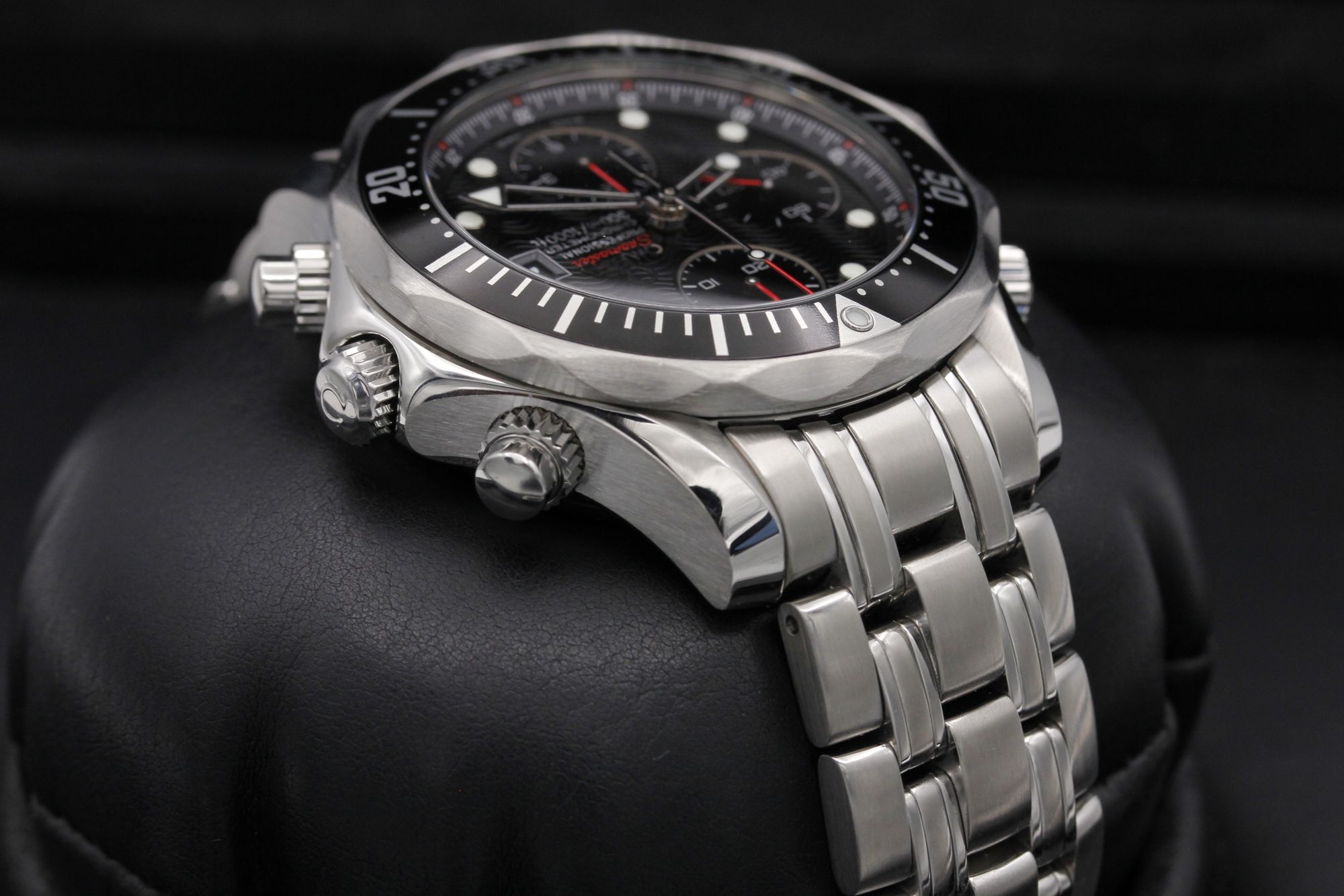 Omega Seamaster Chrono Diver 213.30.42.40.01.001 Thumbnail 4