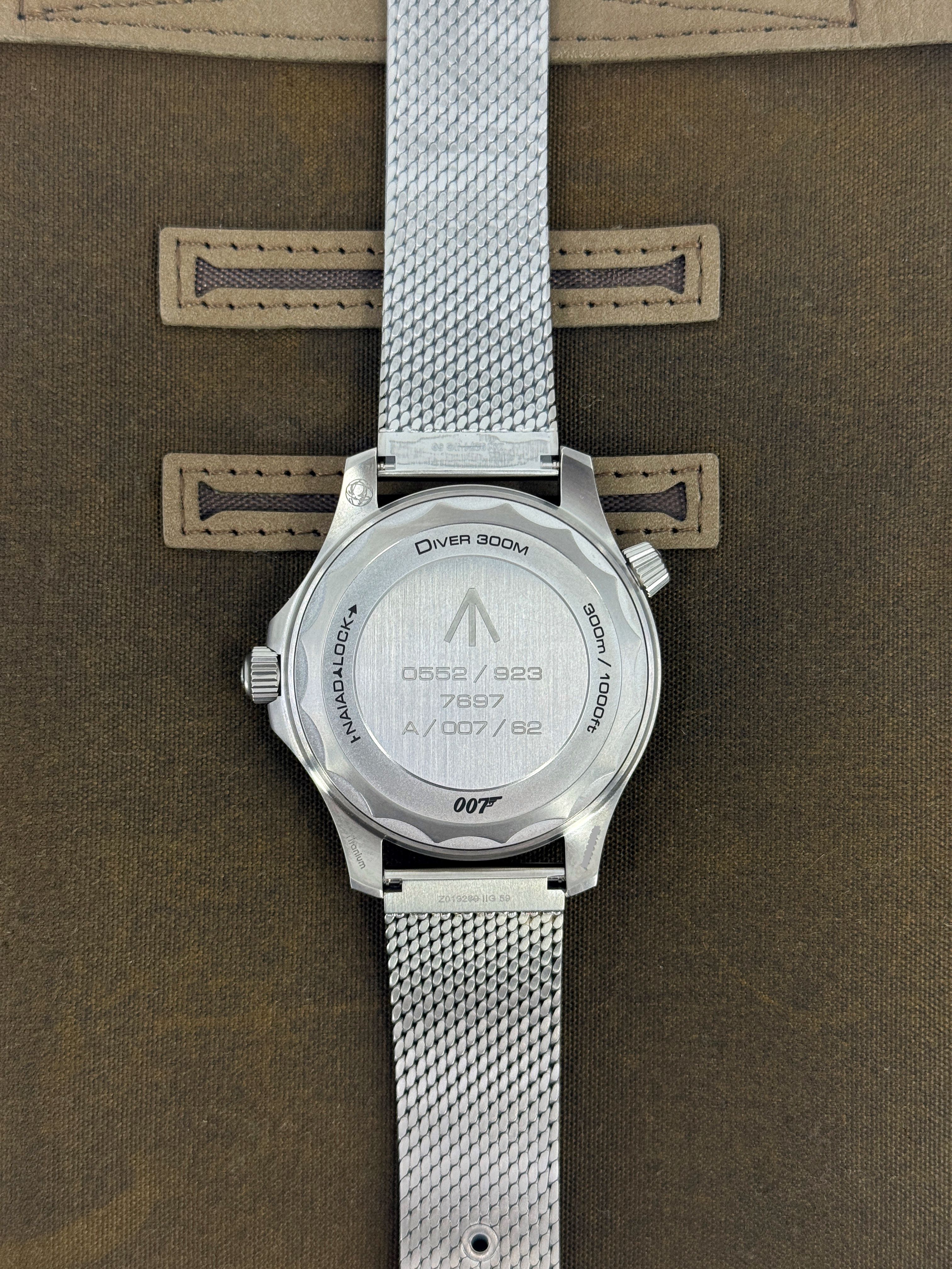 Omega Seamaster Diver 300m - James Bond Edition 210.90.42.20.01.001 Thumbnail 4