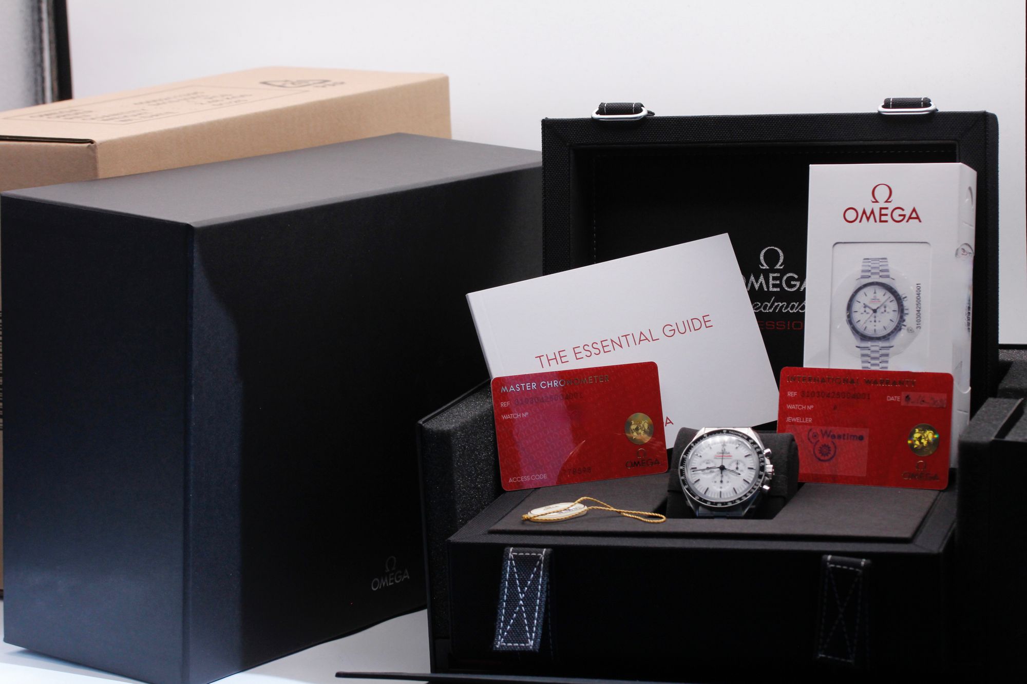 Omega Speedmaster Moonwatch Professional 310.30.42.50.04.001 Thumbnail 5