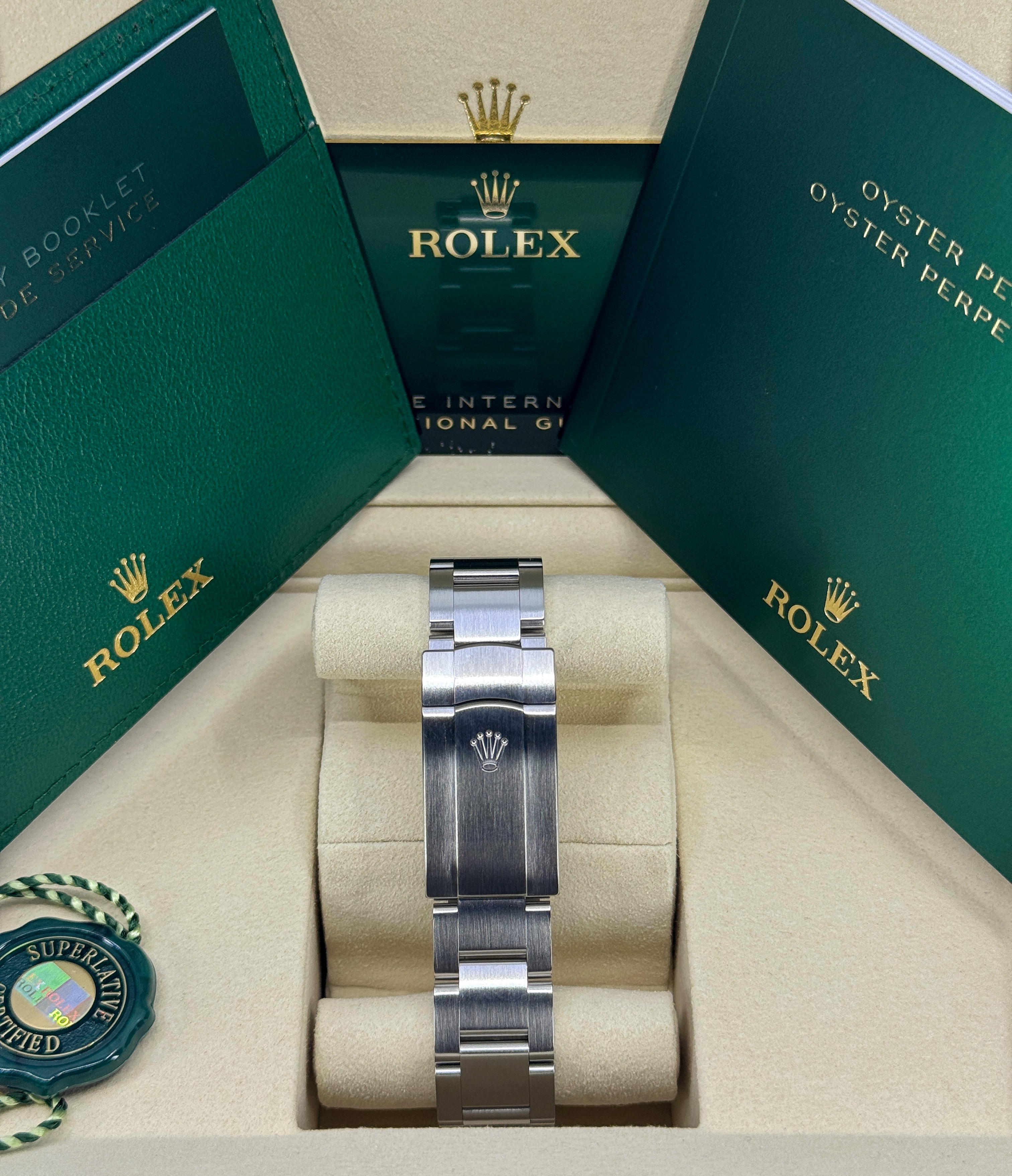 Rolex Oyster Perpetual 126000 Thumbnail 3