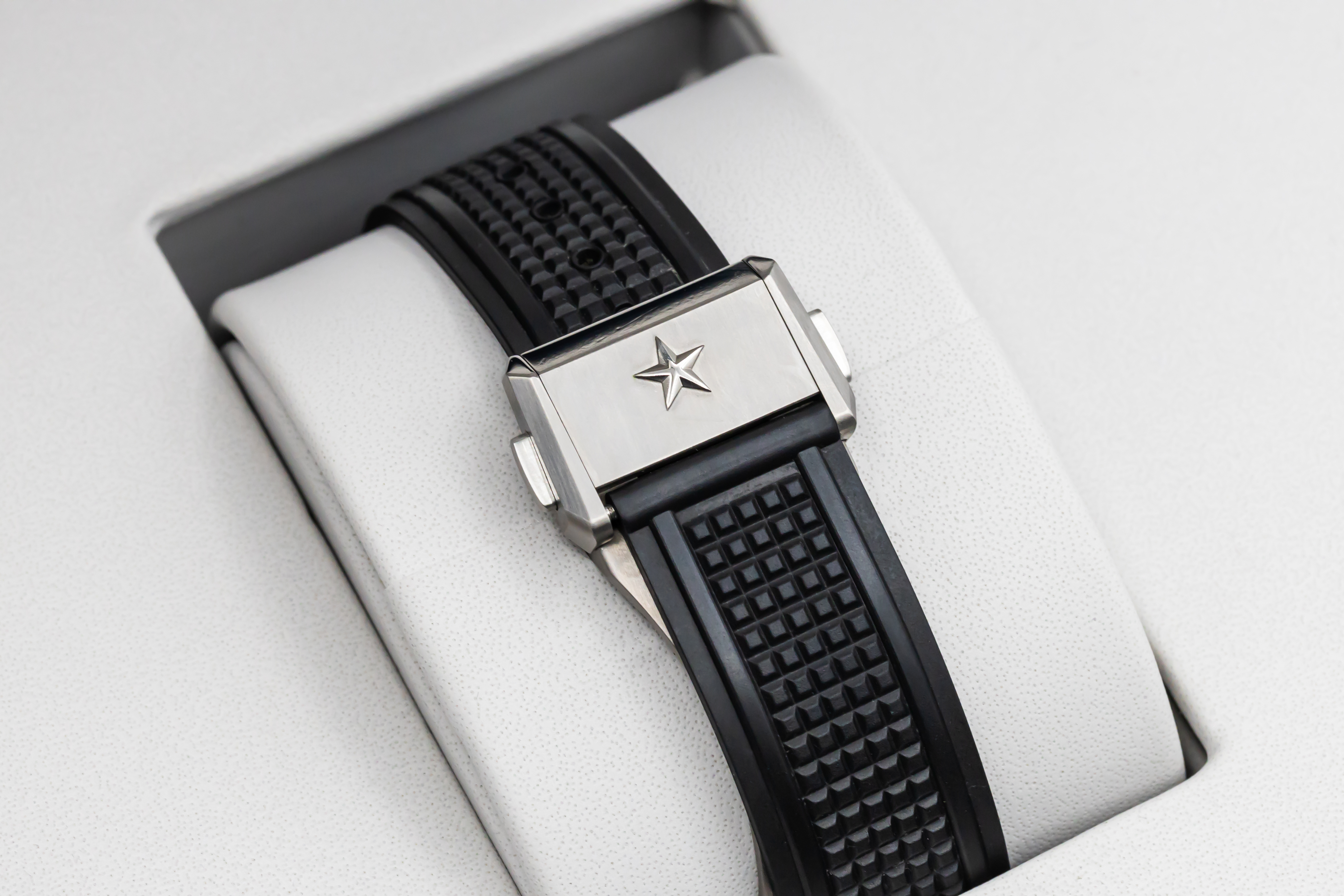 Zenith Defy - Skeleton Dial & Rubber Strap