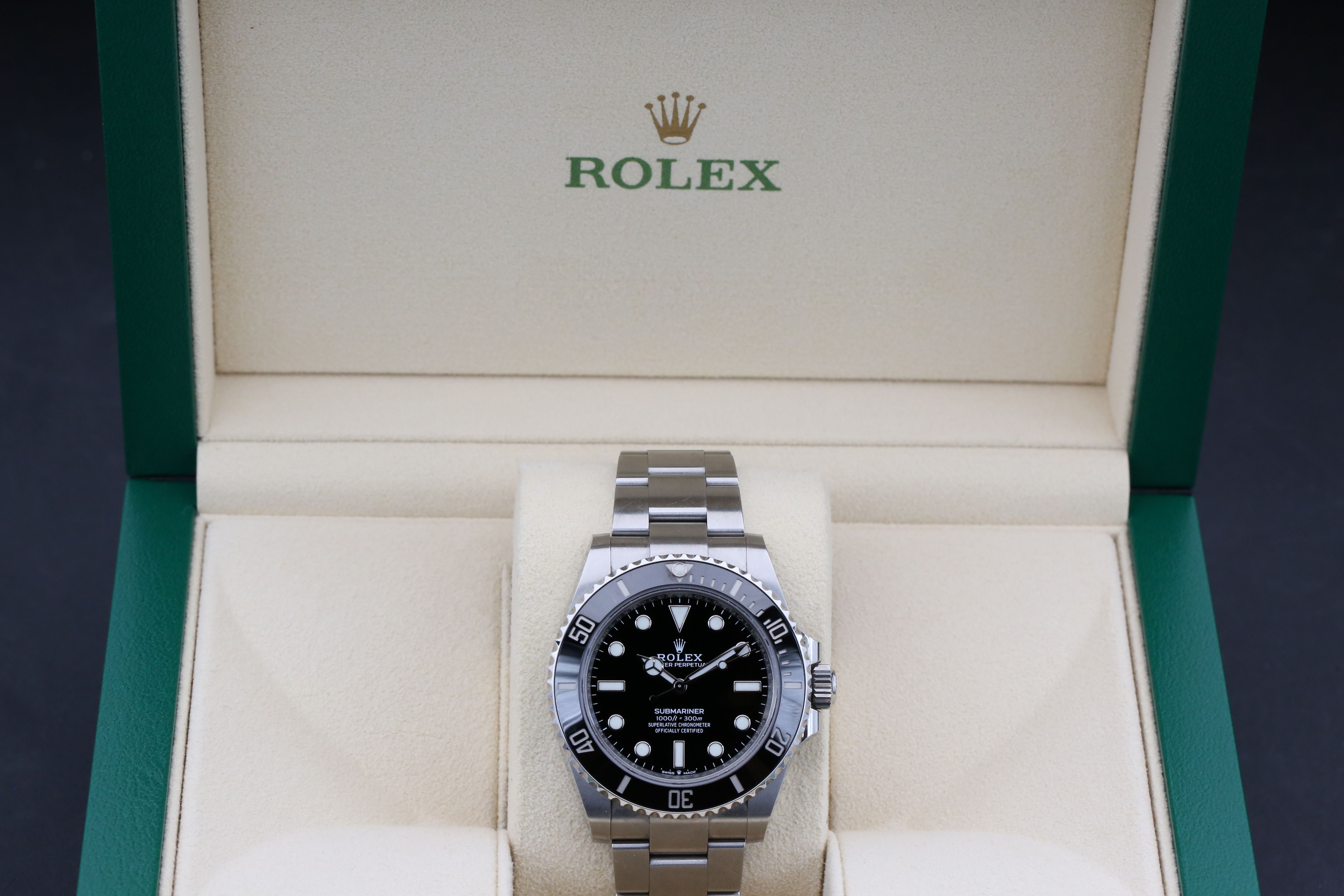 Rolex Submariner 124060 Thumbnail 4