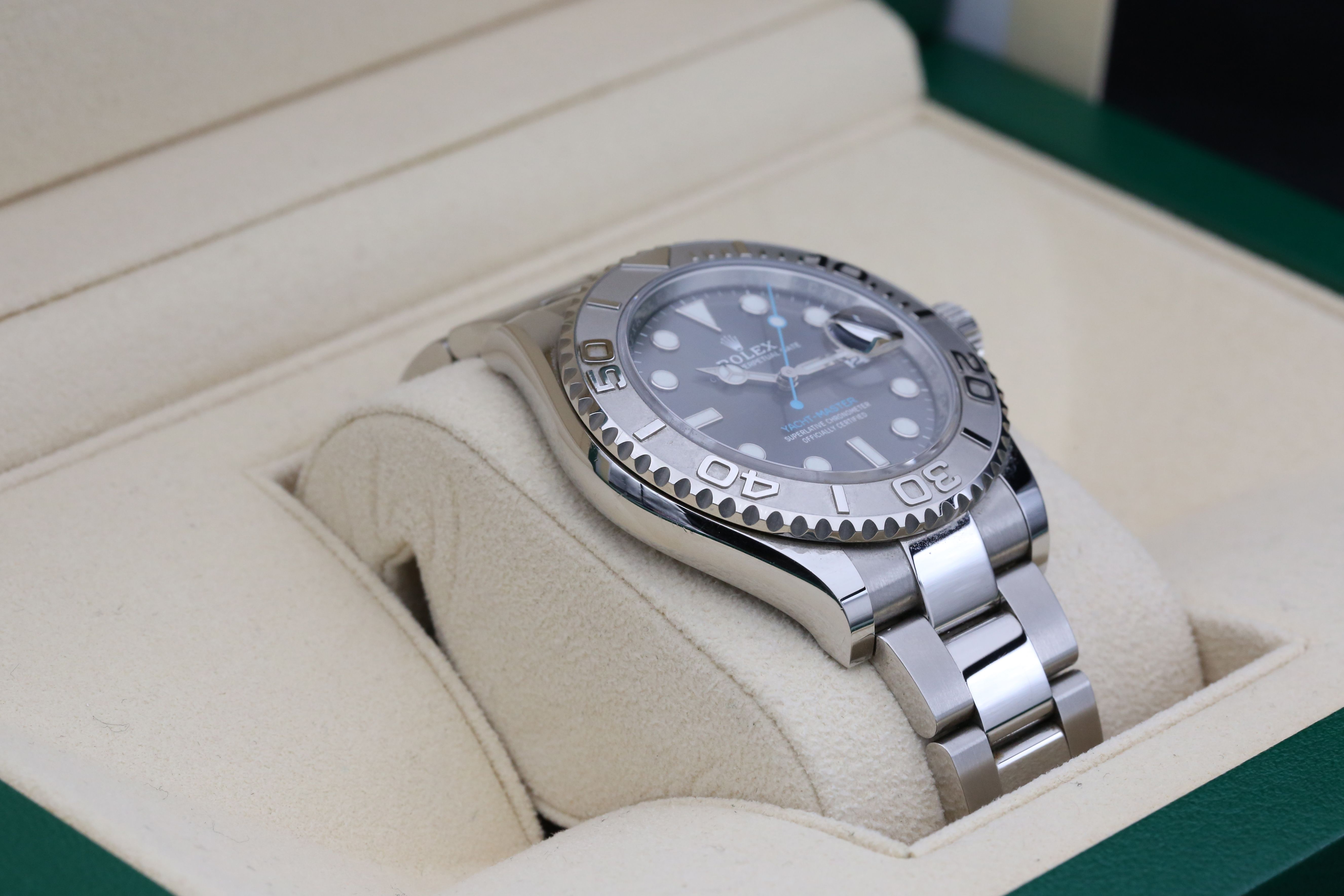 Rolex Yacht-Master 126622 Thumbnail 6
