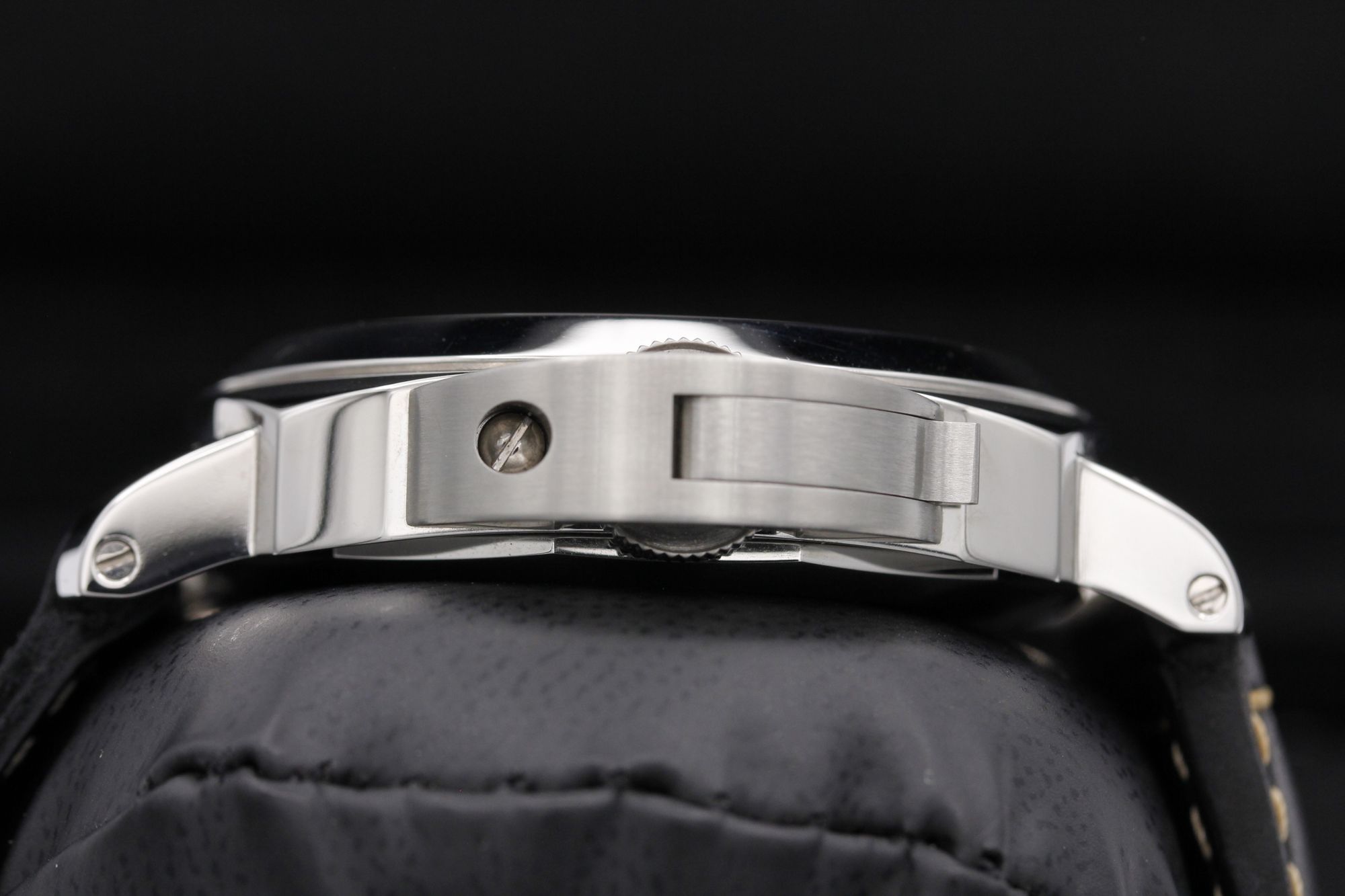 Panerai Luminor Logo PAM01084 Thumbnail 3