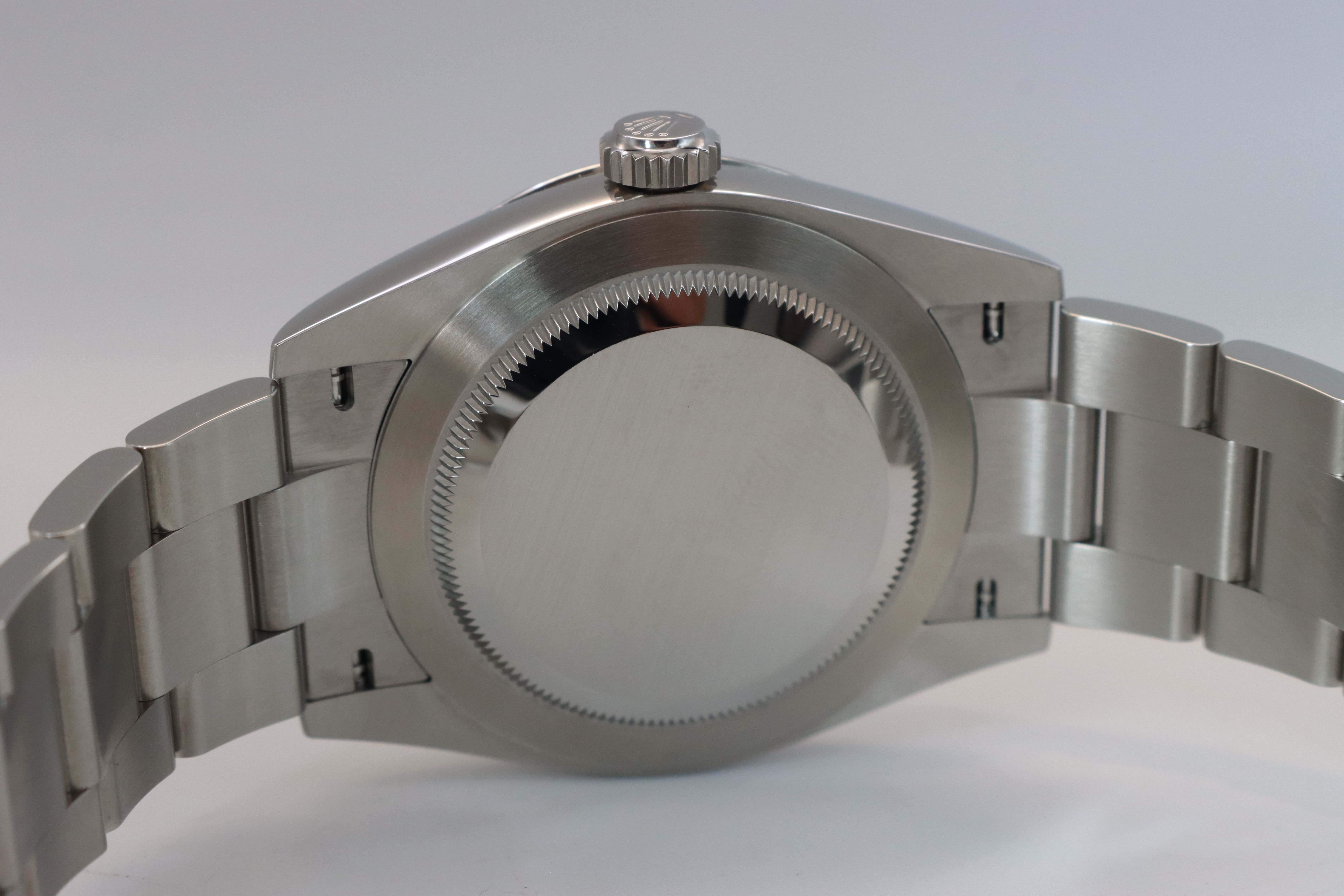 Rolex Oyster Perpetual 41 134300 Thumbnail 4