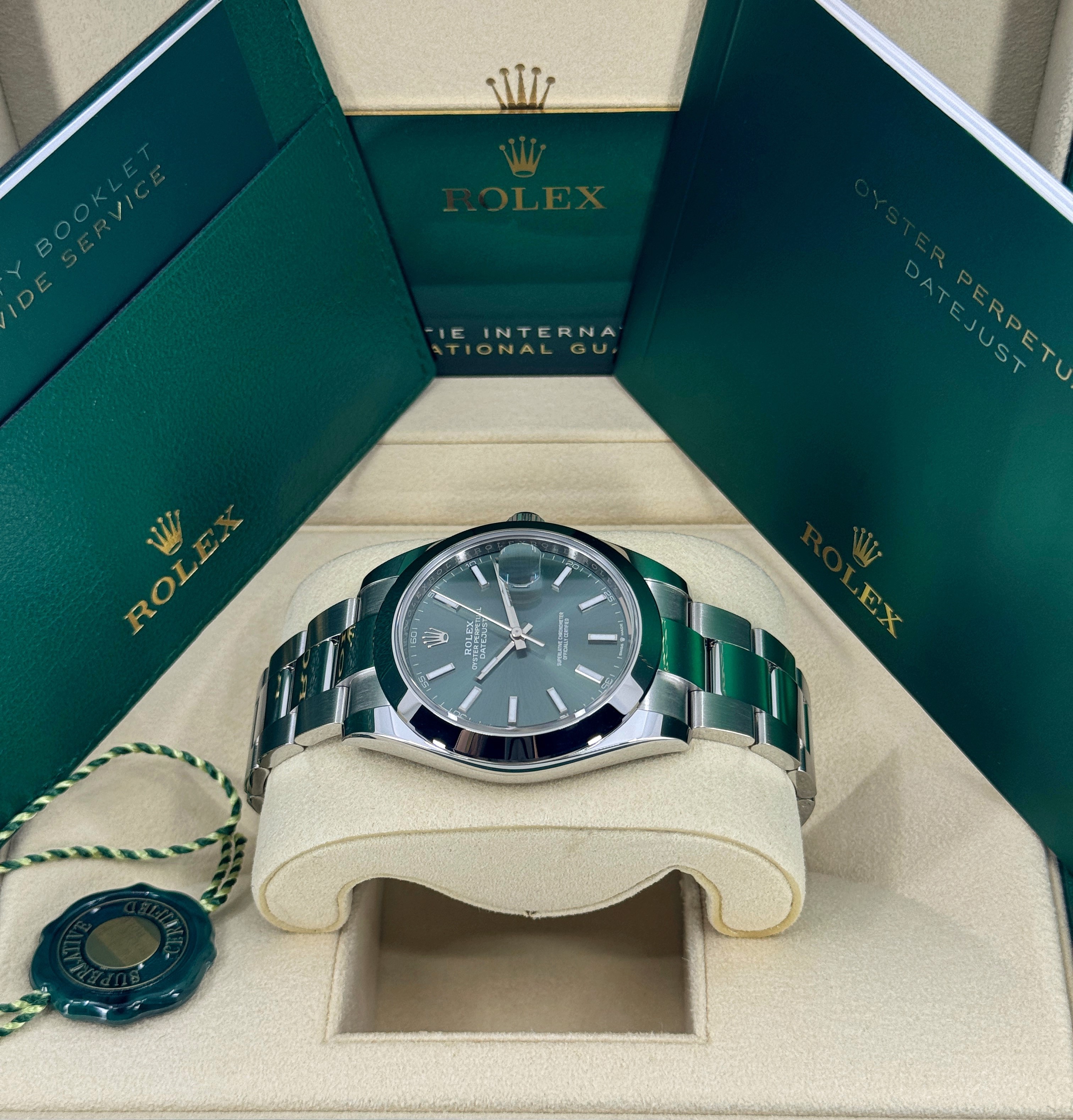 Rolex Datejust 41 126300 Thumbnail 2