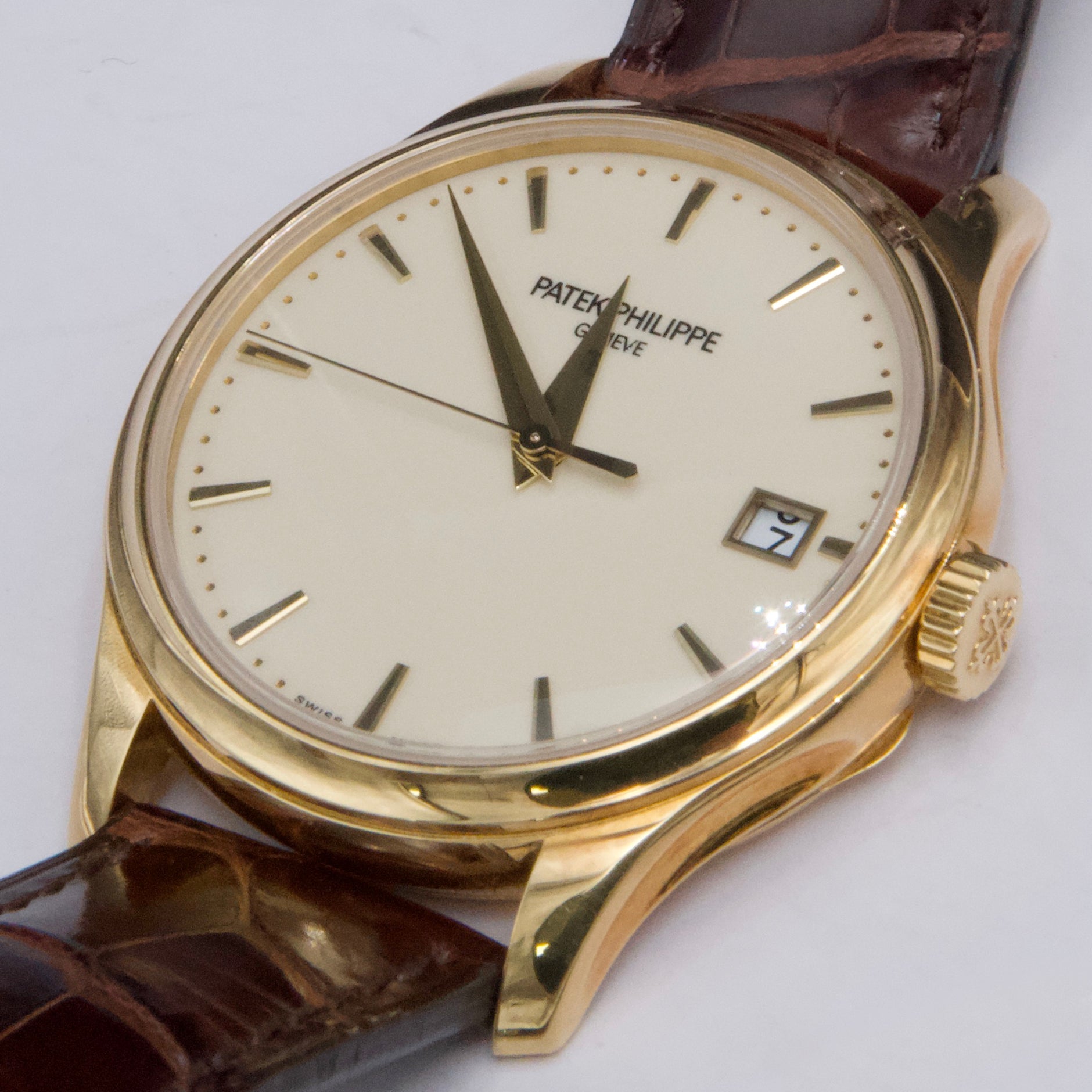 Patek Philippe Calatrava 5227J-001 Thumbnail 2