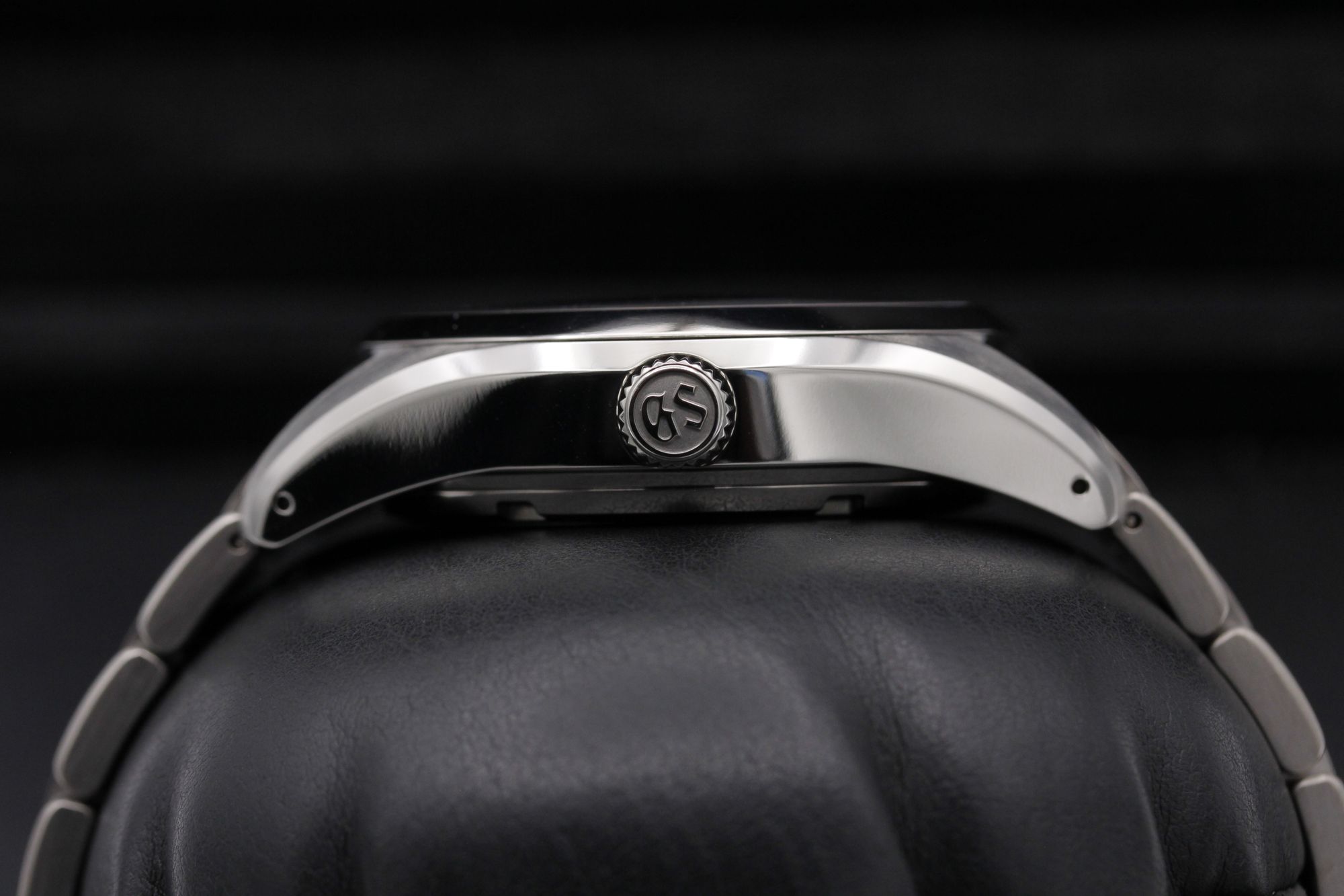 Grand Seiko Heritage Collection SBGA211 Thumbnail 3