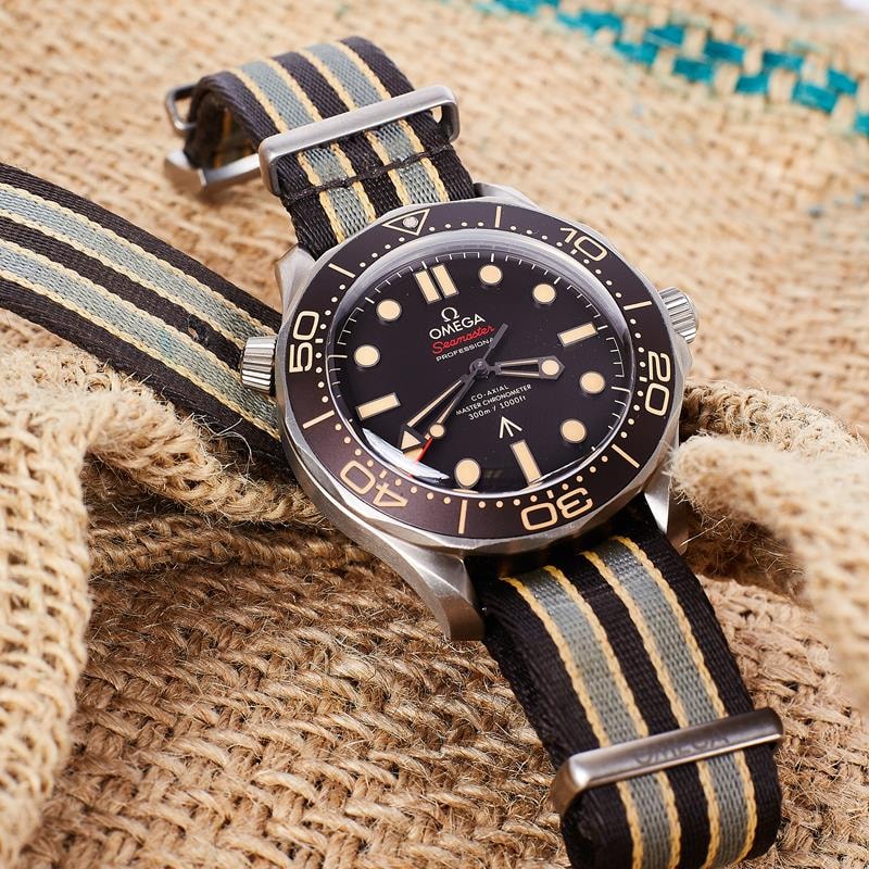 Omega Seamaster Diver 300m - James Bond Edition 210.92.42.20.01.001 Thumbnail 4