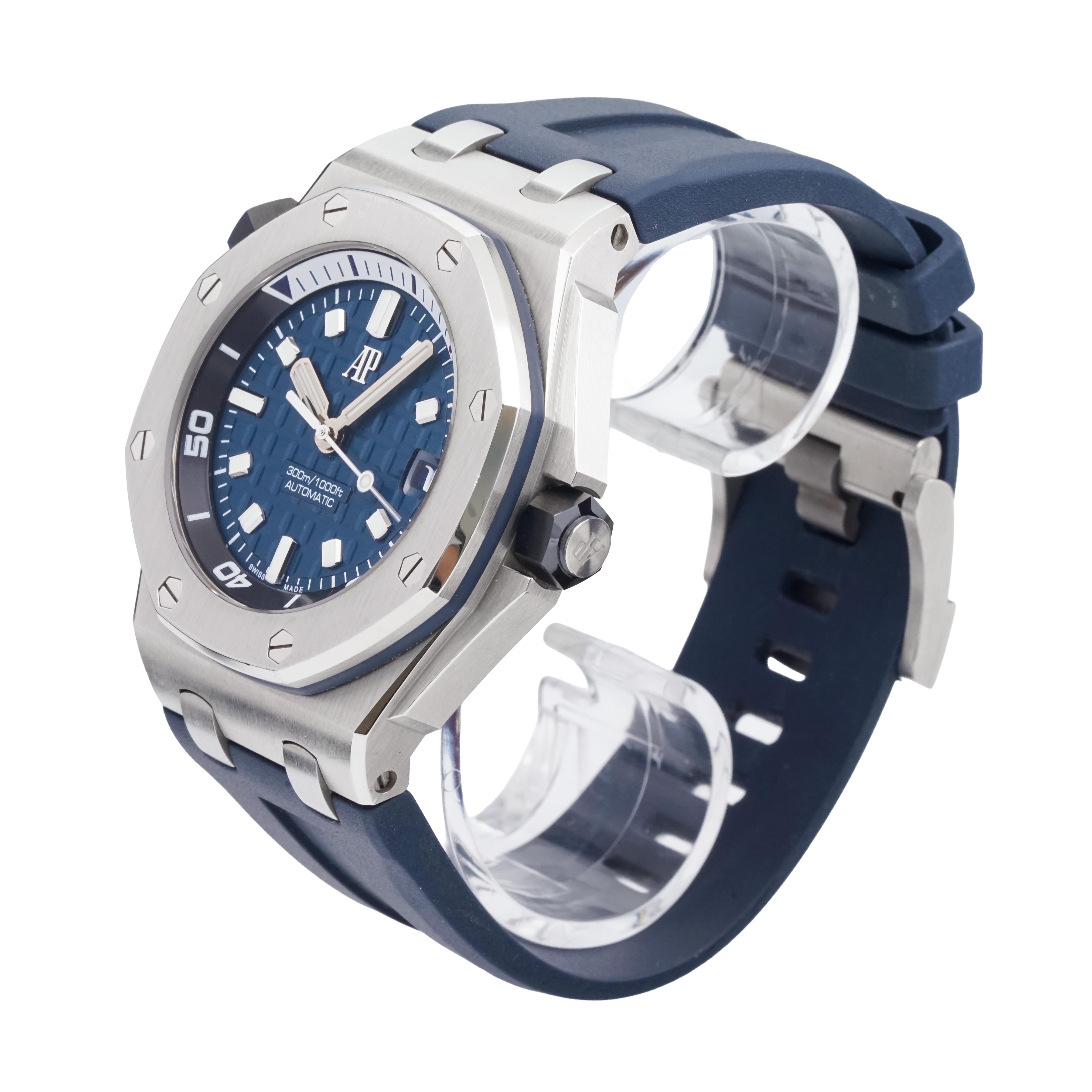 Audemars Piguet Royal Oak Offshore 15720ST.OO.A027CA.01 Thumbnail 2