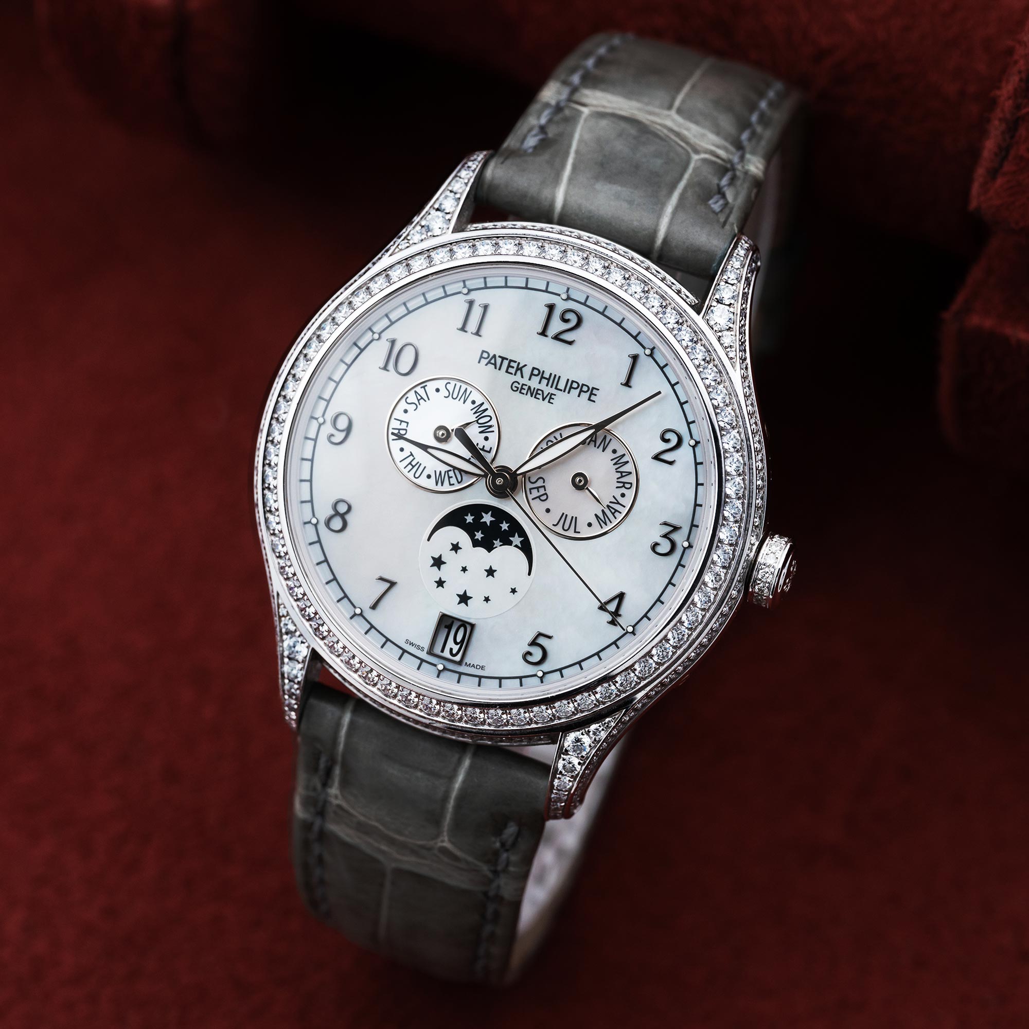 Patek Philippe Complications 4948G-010 Thumbnail 2
