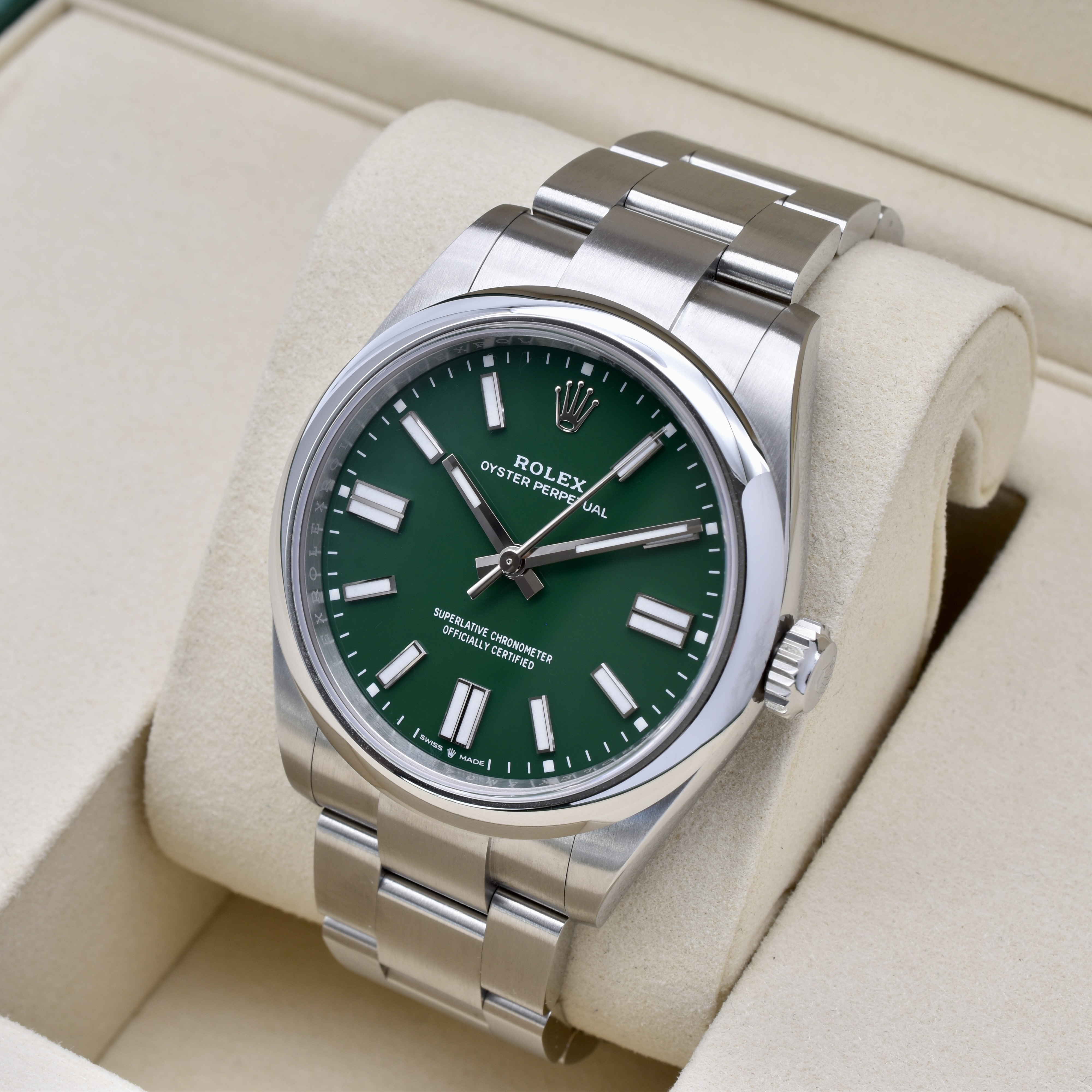 Rolex Oyster Perpetual 41 134300 Thumbnail 5