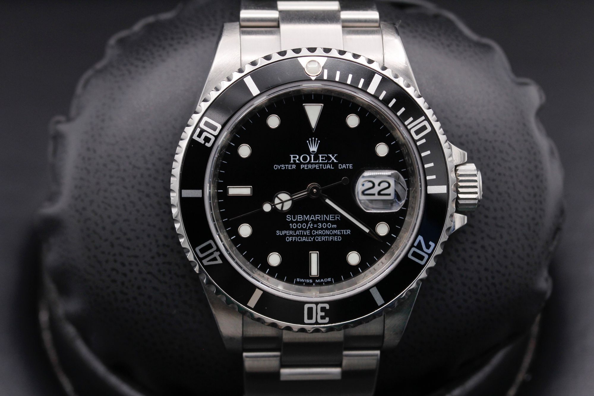 Rolex Submariner 16610 Thumbnail 1