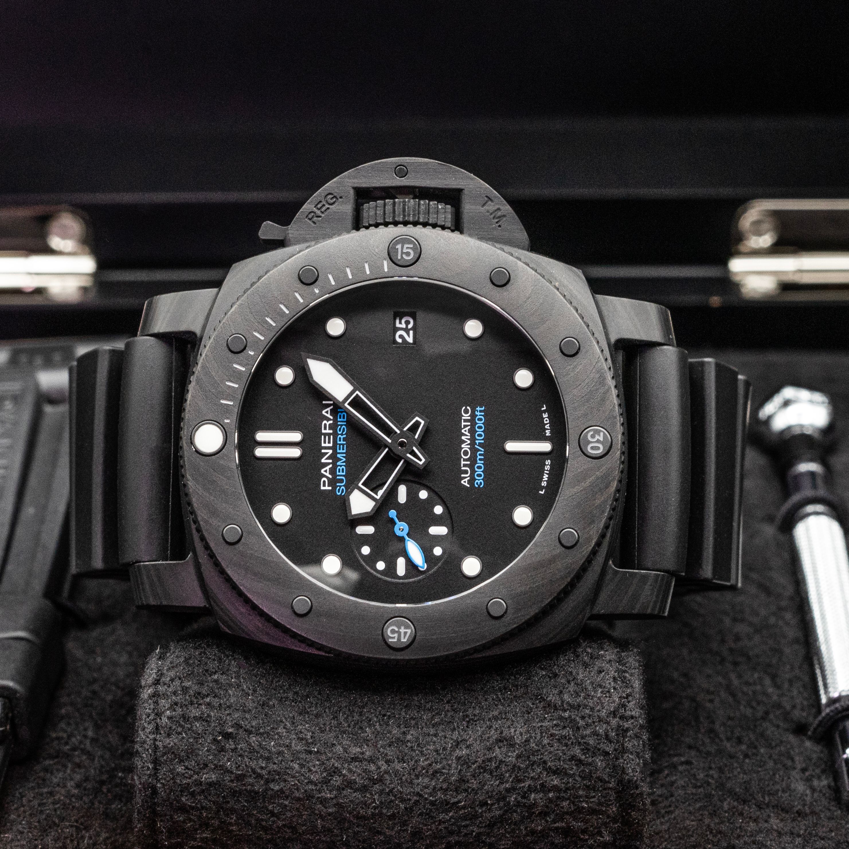 Panerai Submersible PAM02231 Thumbnail 2