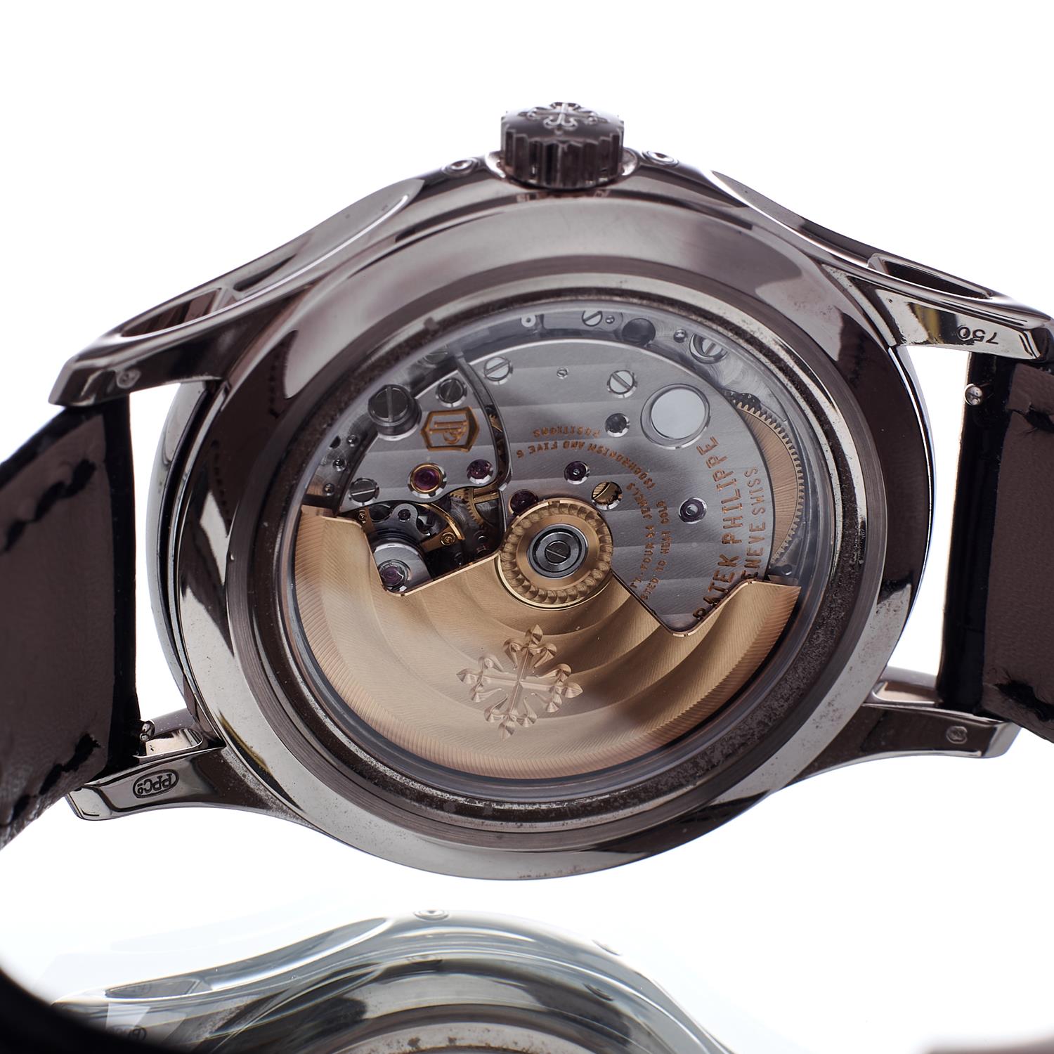 Patek Philippe Annual Calendar 5250G Thumbnail 4