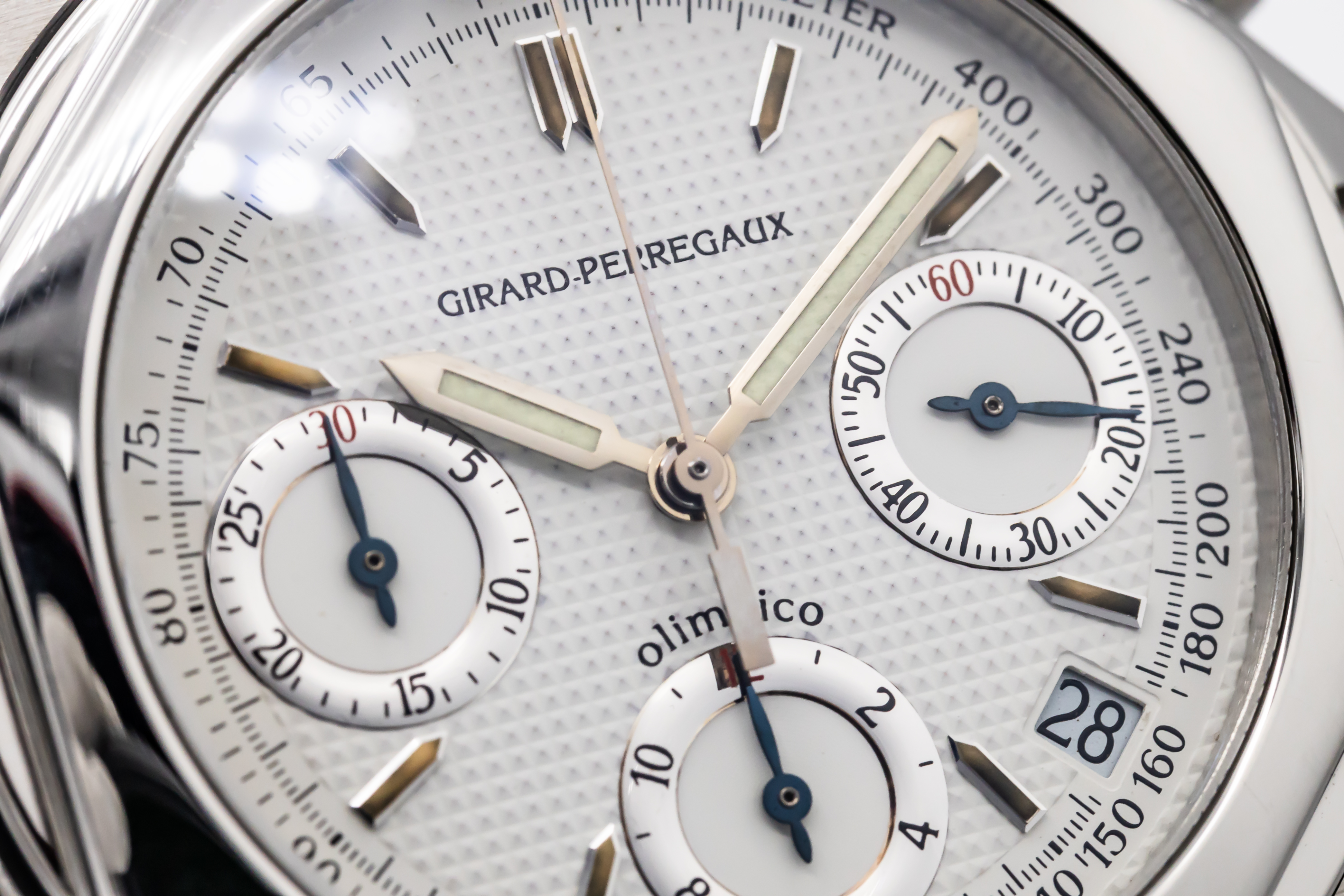 Girard Perregaux Laureato 8017 Thumbnail 6