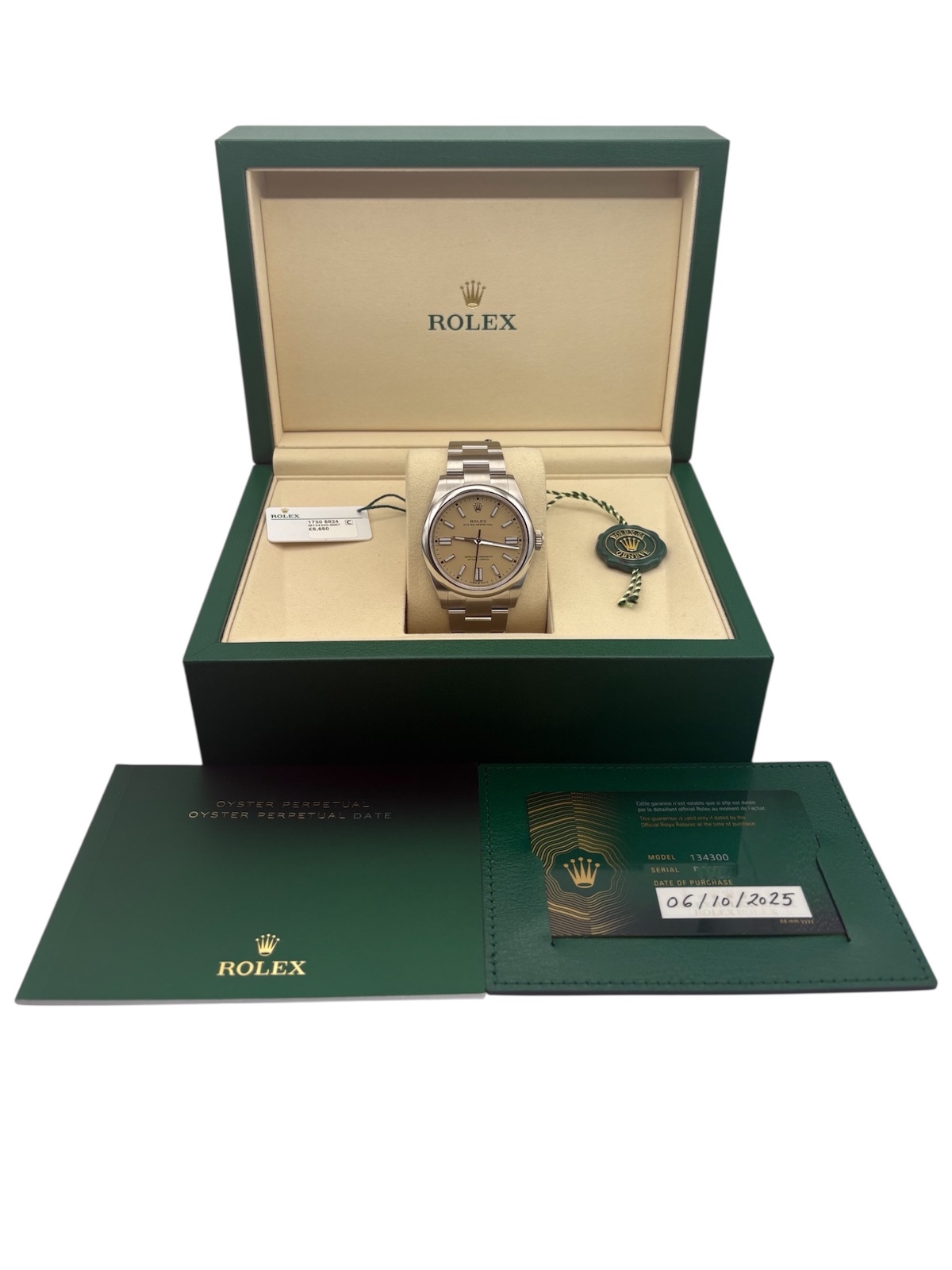 Rolex Oyster Perpetual 41 134300 Thumbnail 5