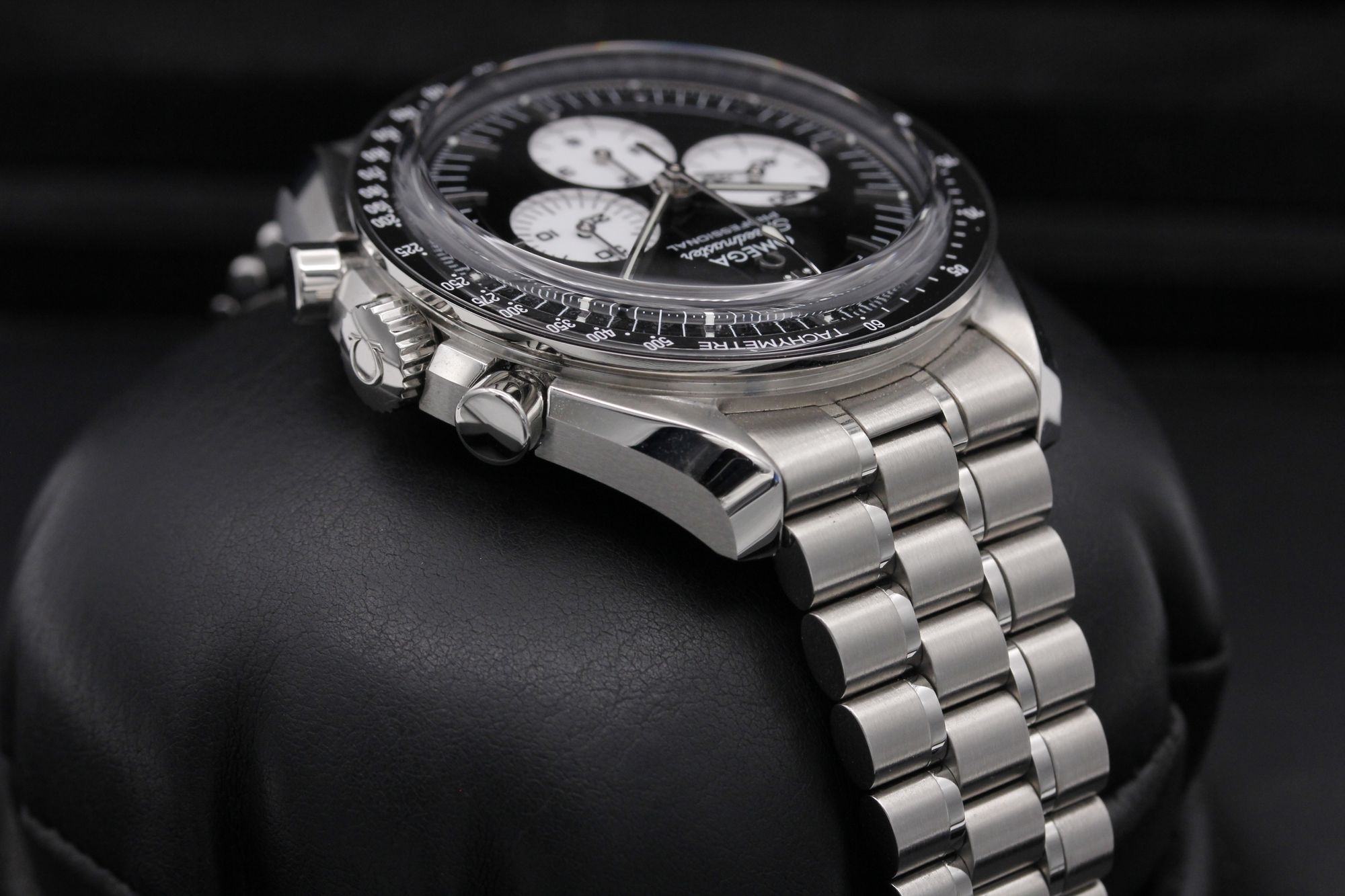 Omega Speedmaster Moonwatch Professional 310.30.42.50.01.004 Thumbnail 4