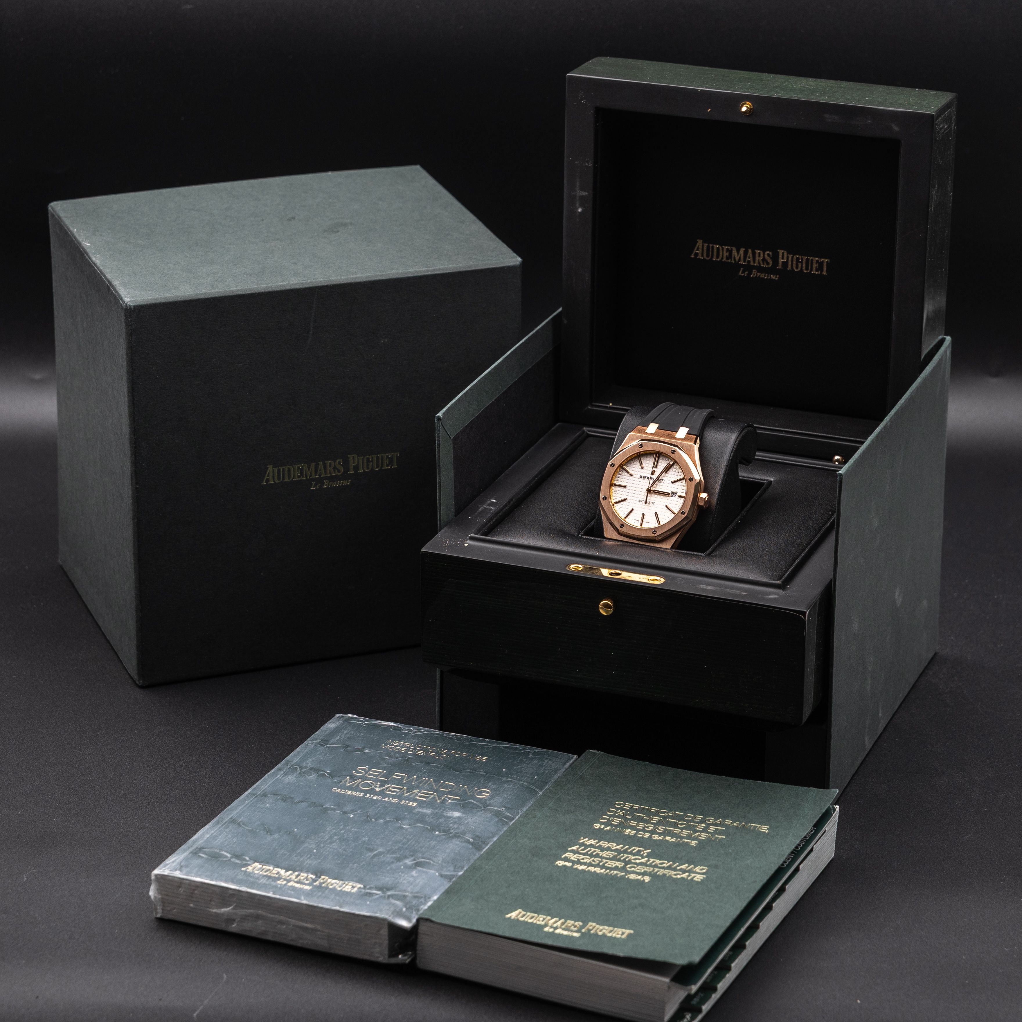 Audemars Piguet Royal Oak 15400OR.OO.D088CR.01 Thumbnail 5