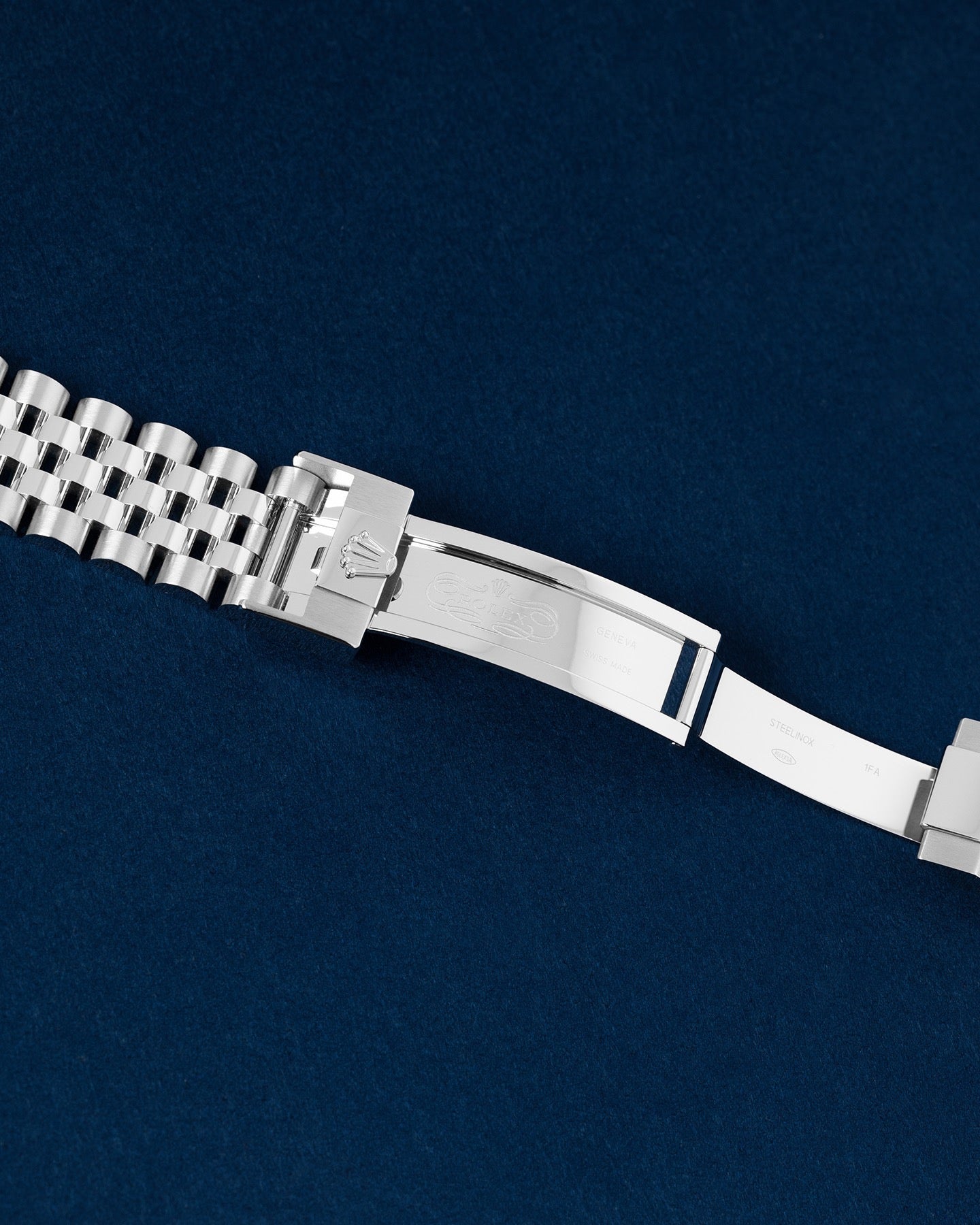 Rolex GMT Master II 126710 GRNR Thumbnail 4