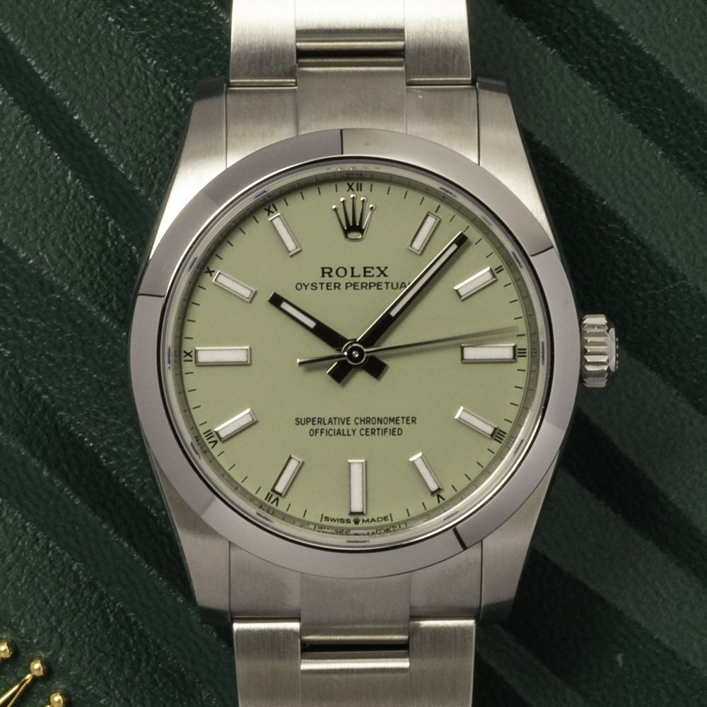 Rolex Oyster Perpetual 124200 Thumbnail 6