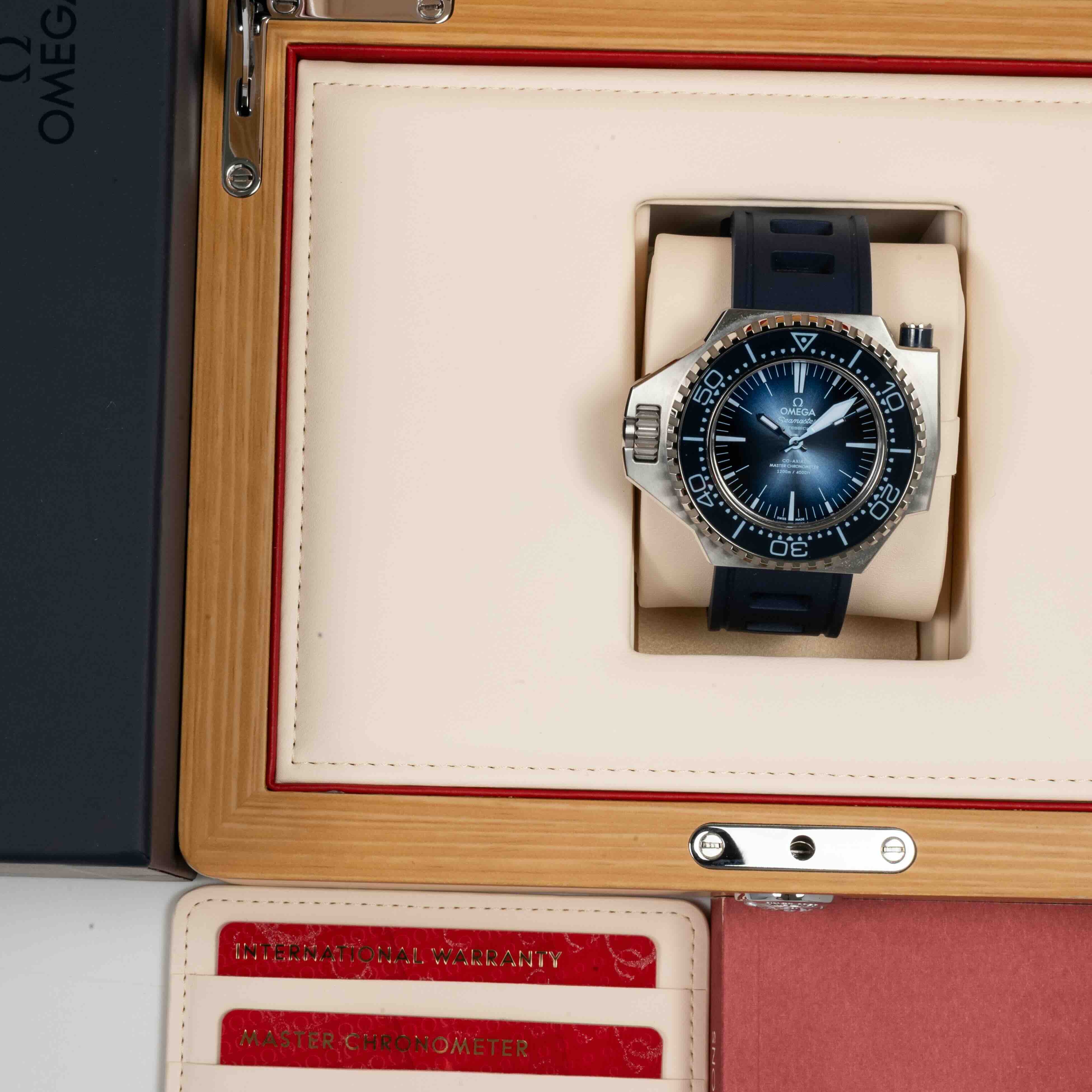 Omega Seamaster Ploprof 1200m 227.32.55.21.03.001 Thumbnail 5