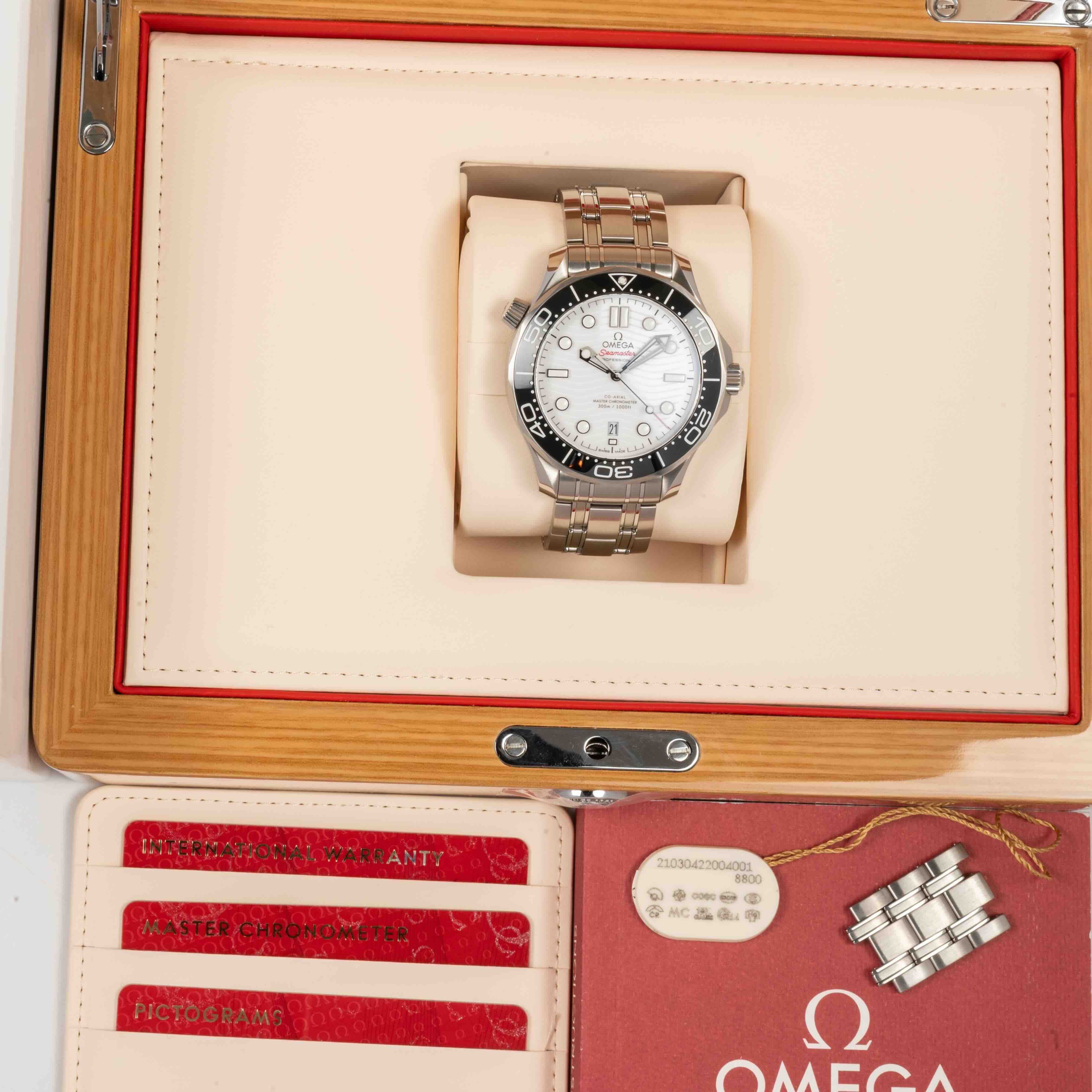 Omega Seamaster Diver 300m 210.30.42.20.04.001 Thumbnail 6