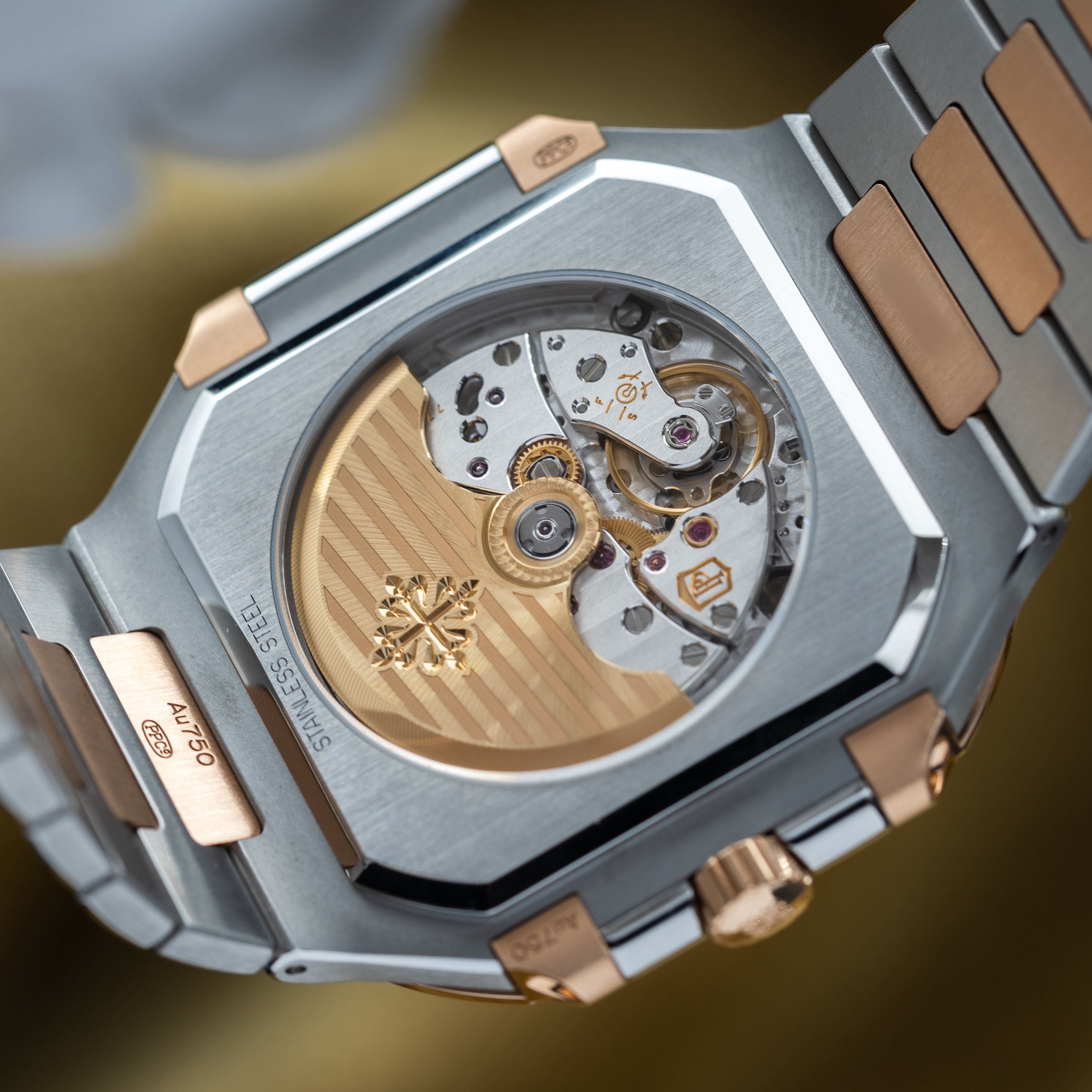 Patek Philippe Cubitus 5821/1AR-001 Thumbnail 4