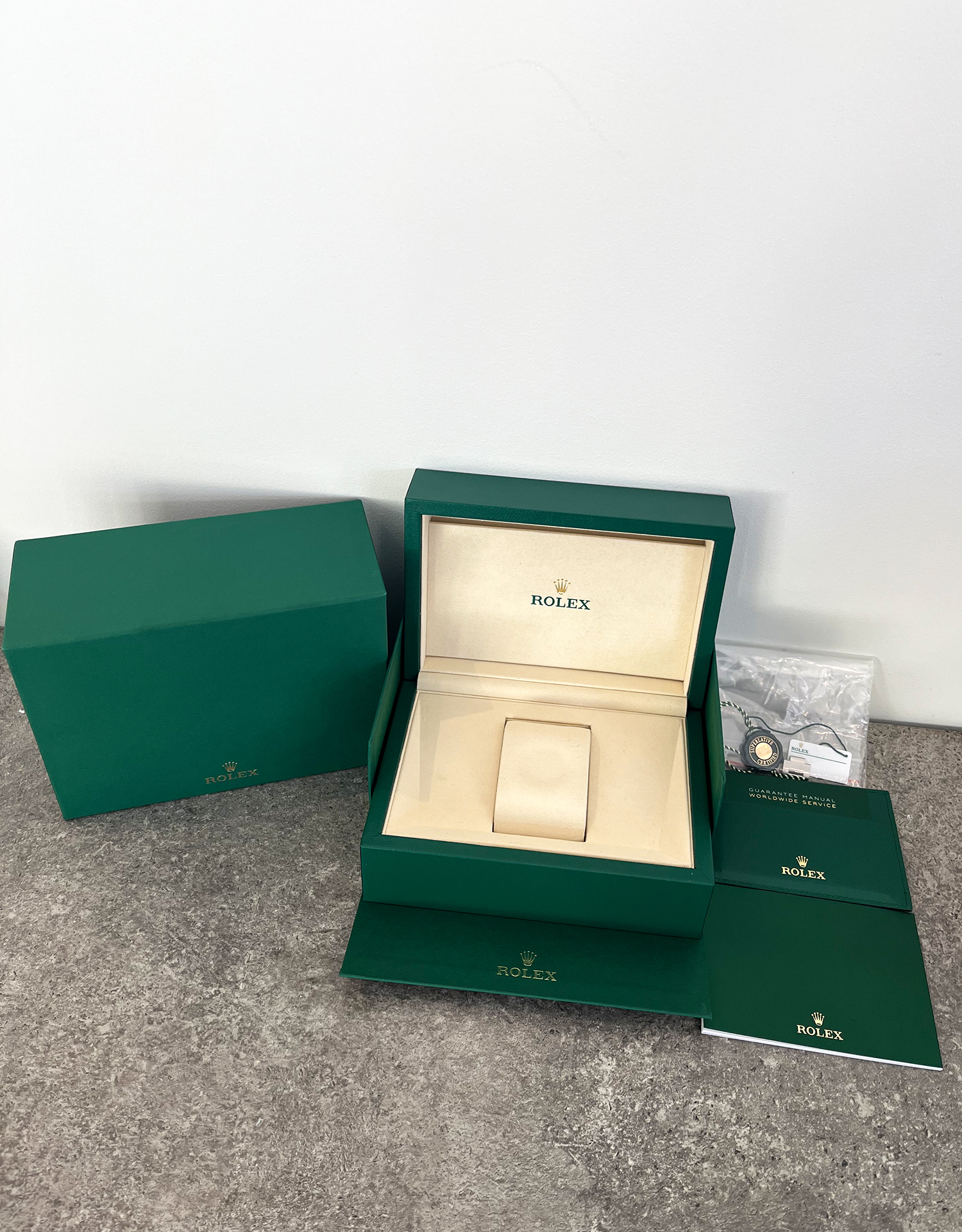 Rolex Submariner 126610 LN Thumbnail 6